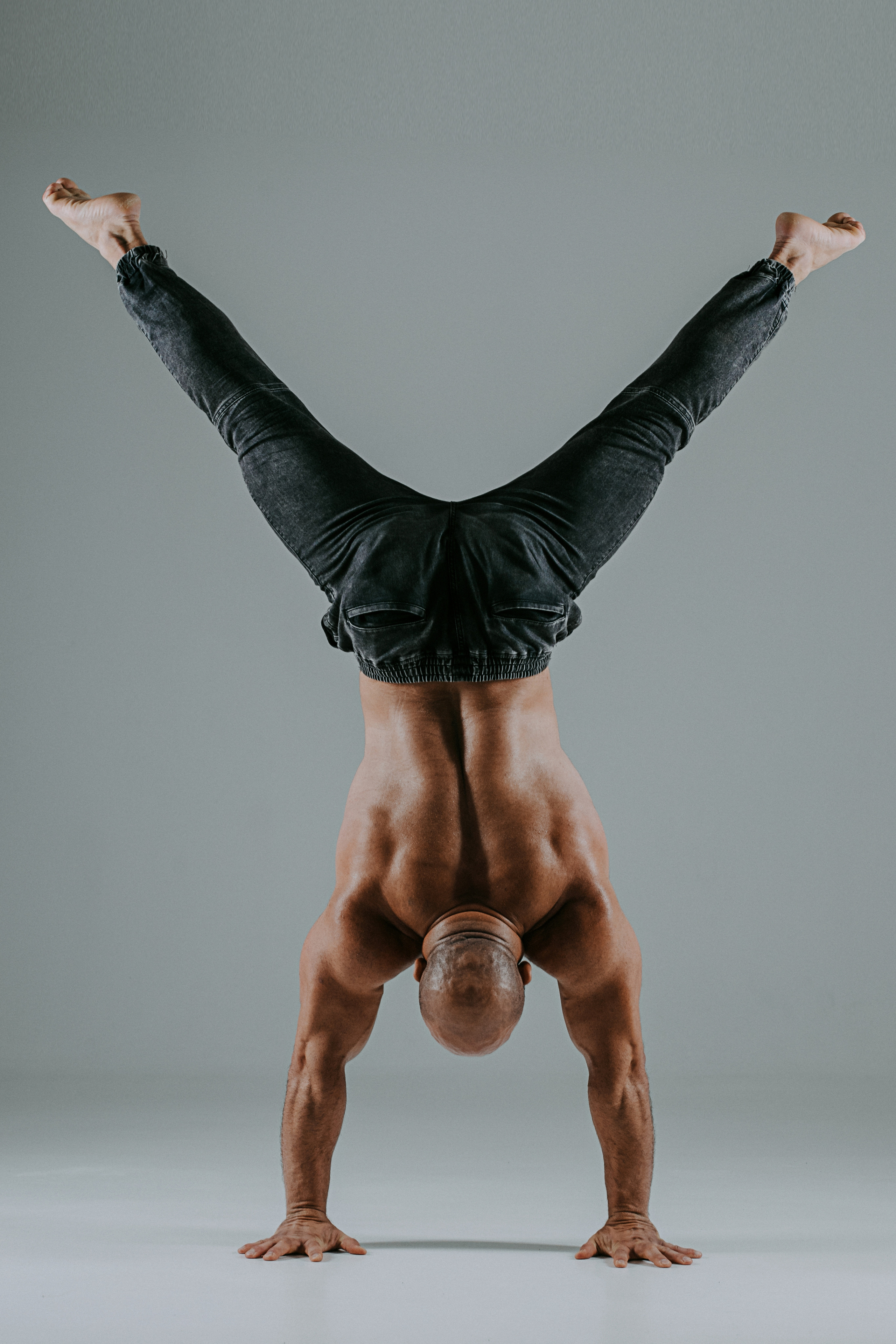 Мужская спортивная съемка. Фотограф-портретист Евгения Синкевич в Риге и Европе