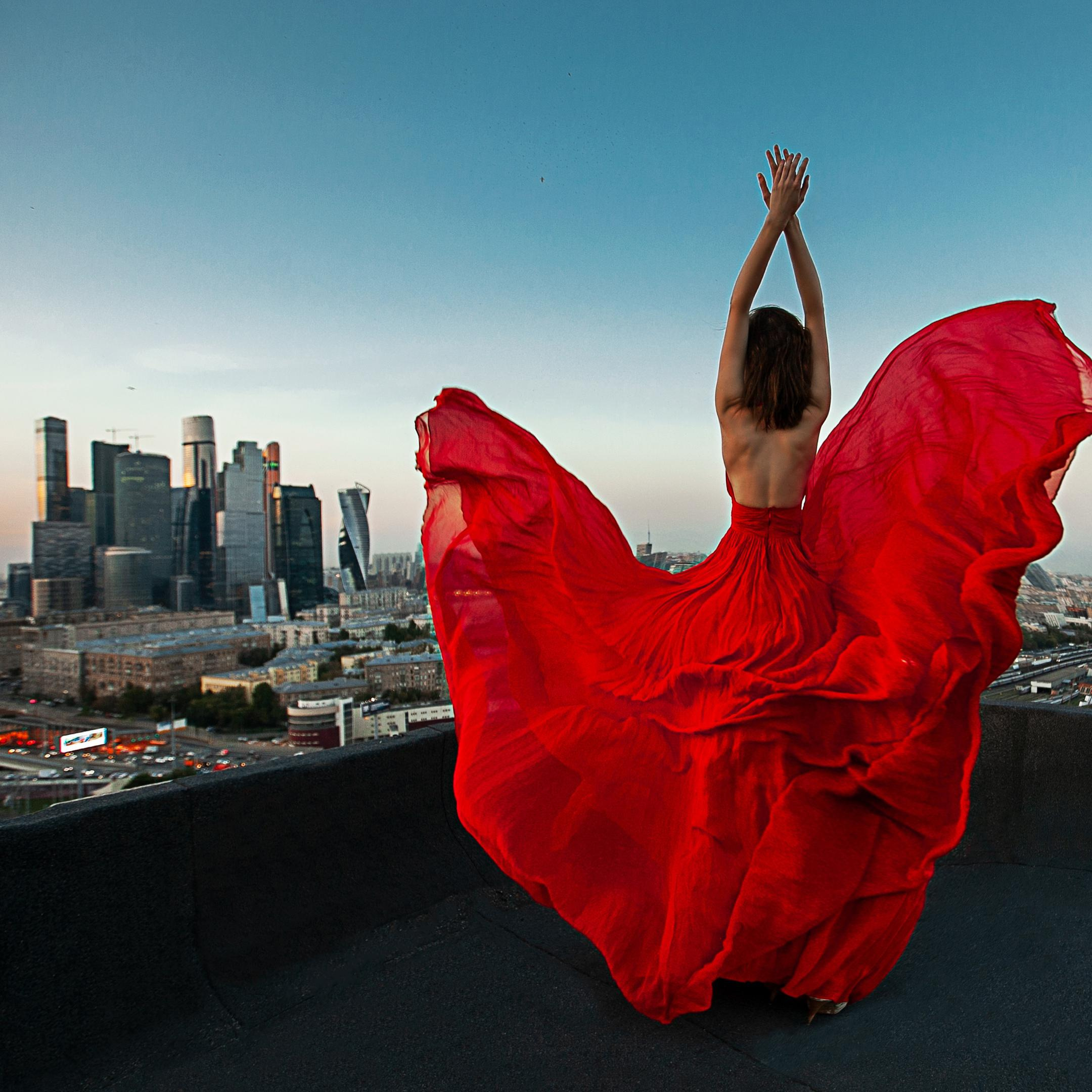 Женский портрет в городской среде. Фотограф-портретист Евгения Синкевич в Риге и Европе