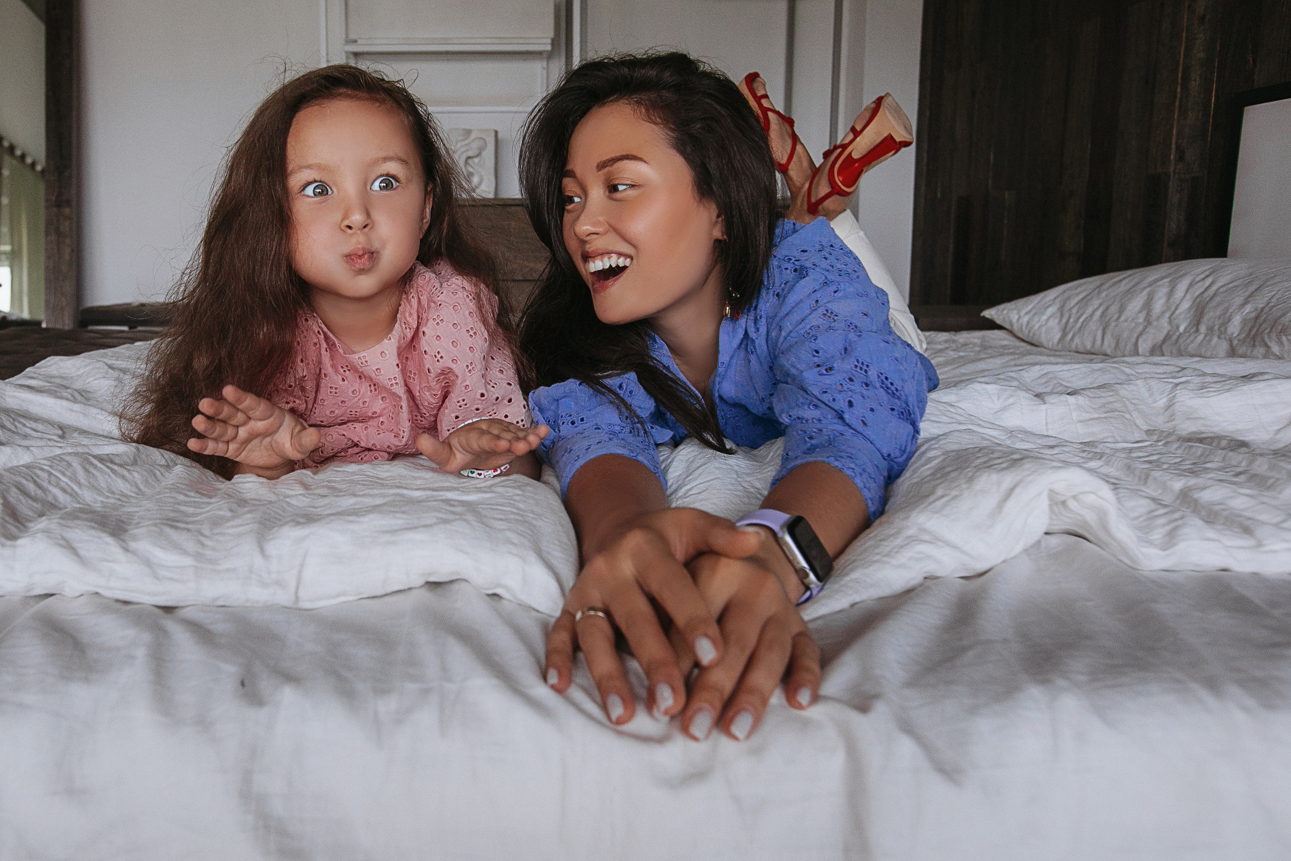 Семейное фото в студии. Фотограф-портретист Евгения Синкевич в Риге и Европе