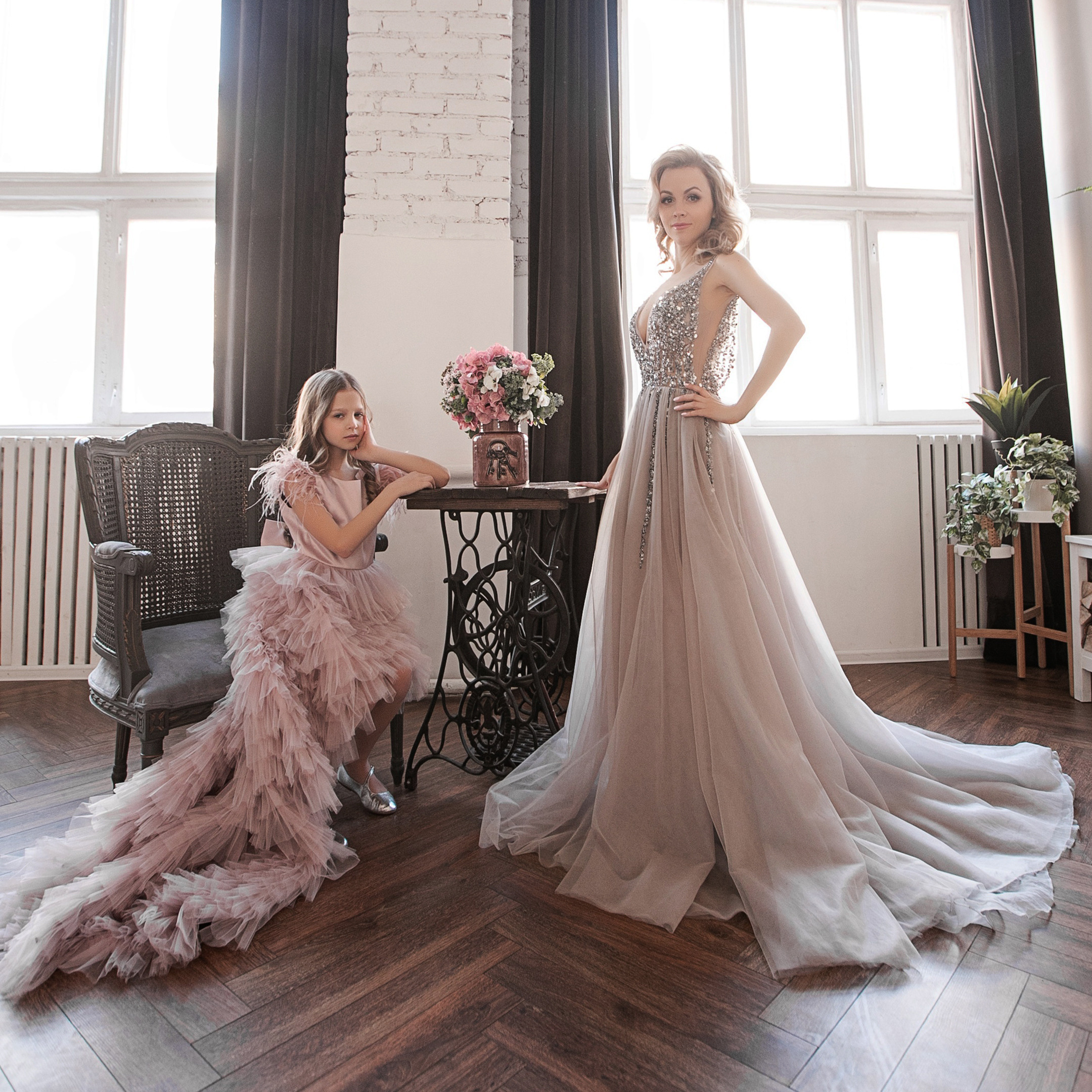 Семейное фото в студии. Фотограф-портретист Евгения Синкевич в Риге и Европе