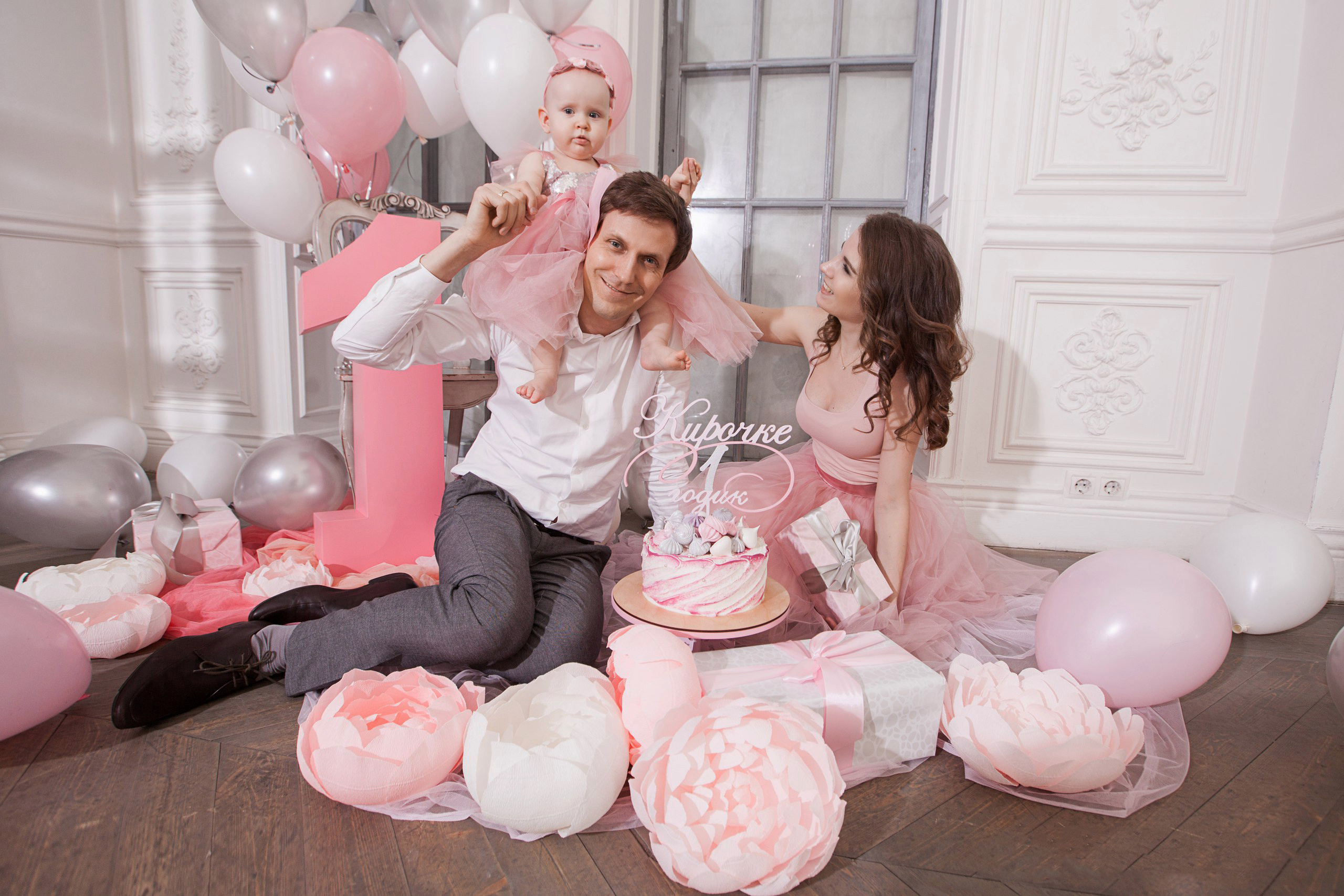 Семейное фото в студии. Фотограф-портретист Евгения Синкевич в Риге и Европе