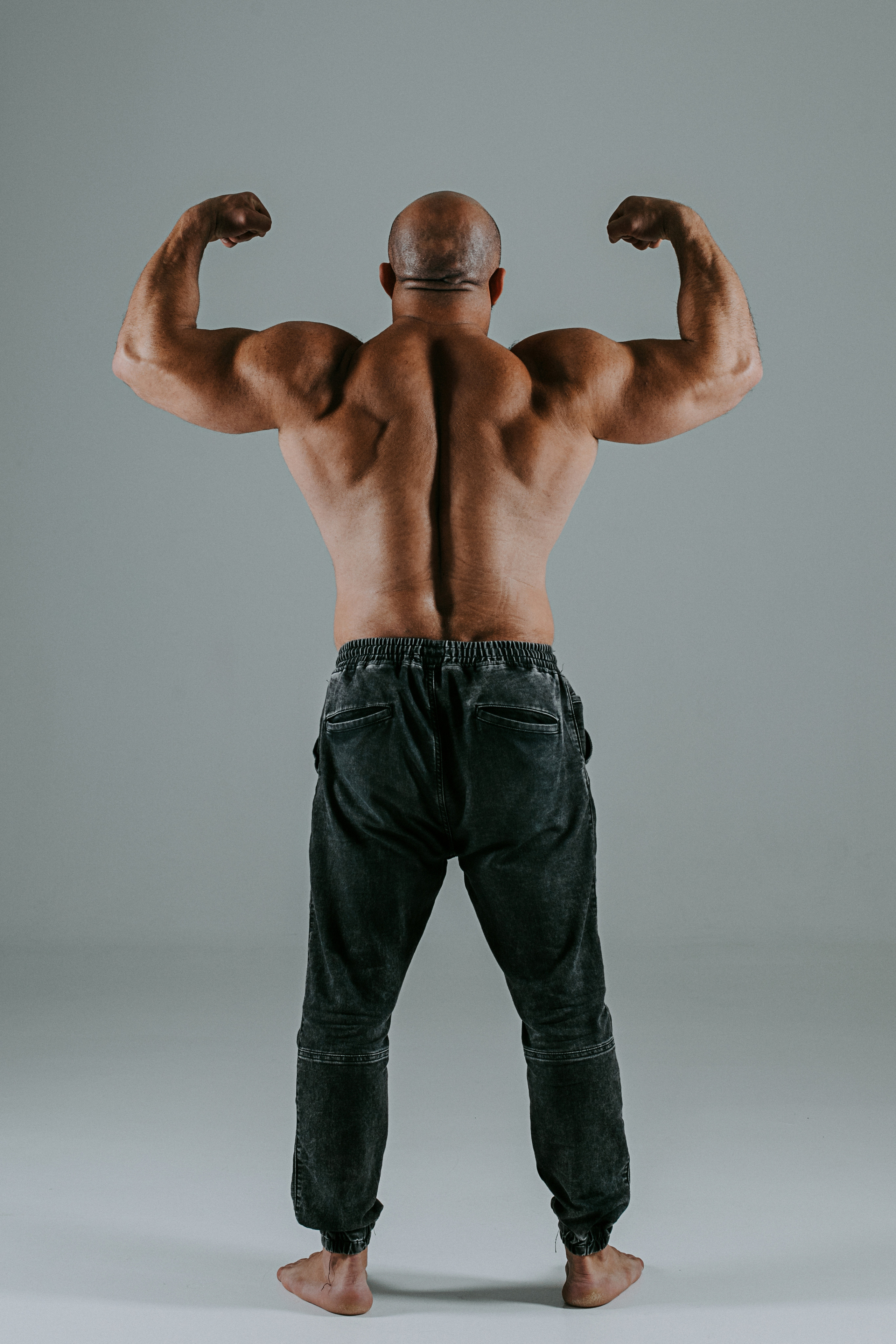 Мужская спортивная съемка. Фотограф-портретист Евгения Синкевич в Риге и Европе