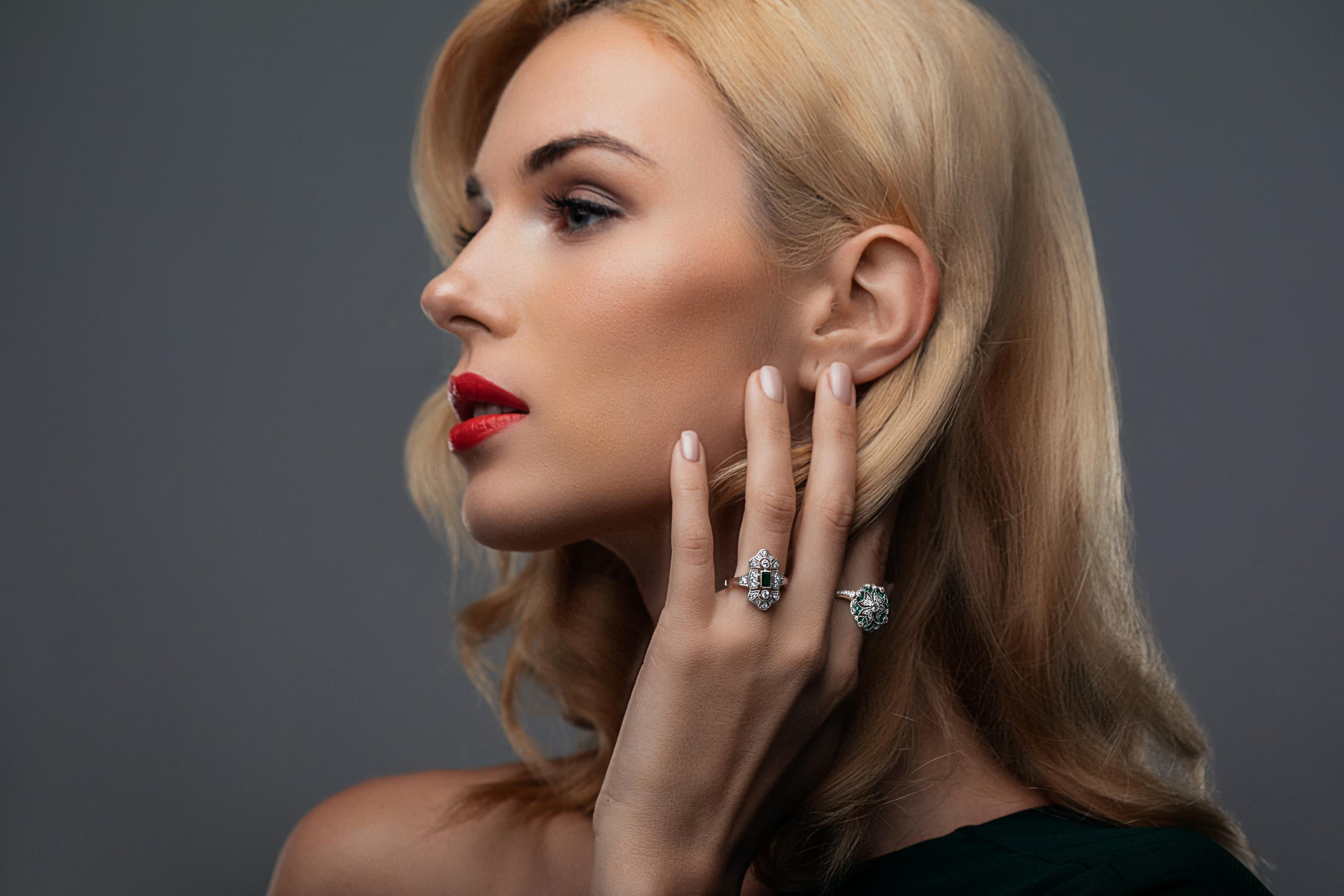 Съемка для брендов ювелирных украшений и бижутерии. Фотограф-портретист Евгения Синкевич в Риге и Европе