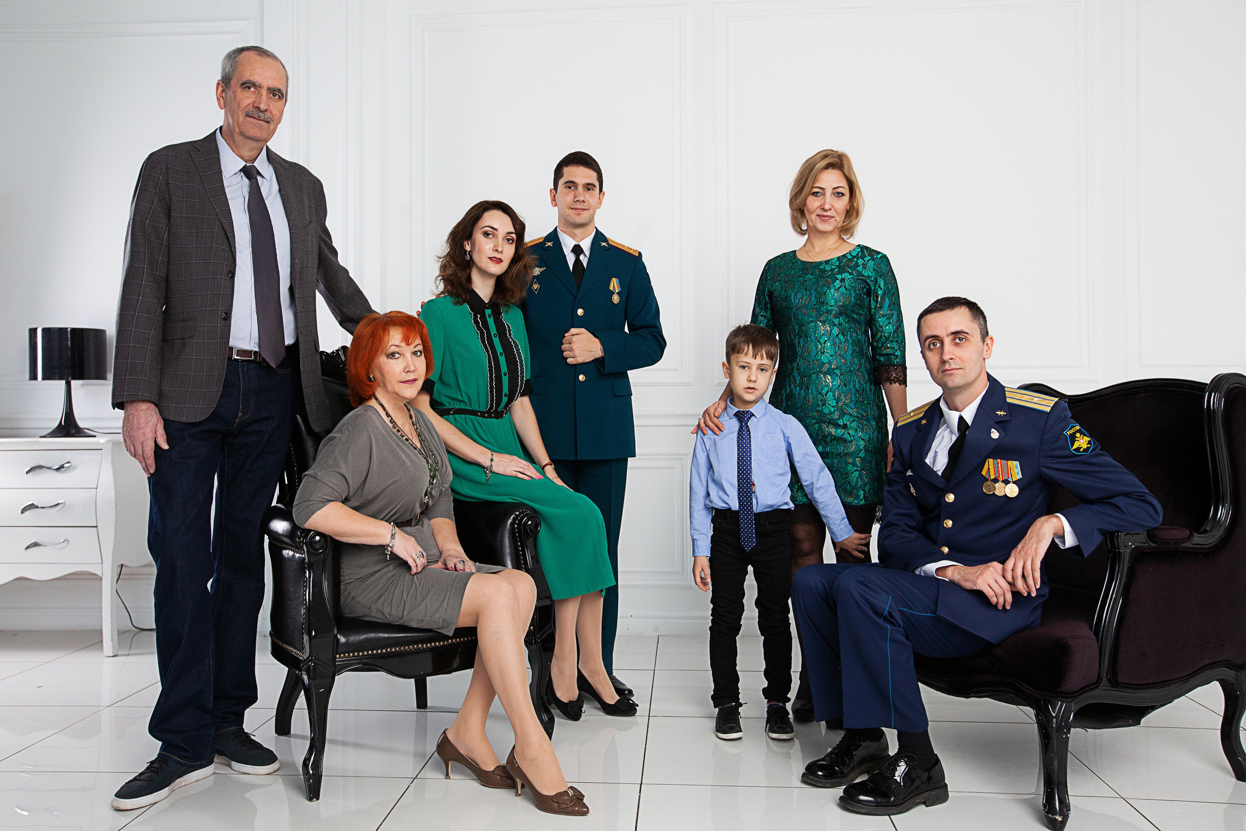 Семейное фото в студии. Фотограф-портретист Евгения Синкевич в Риге и Европе