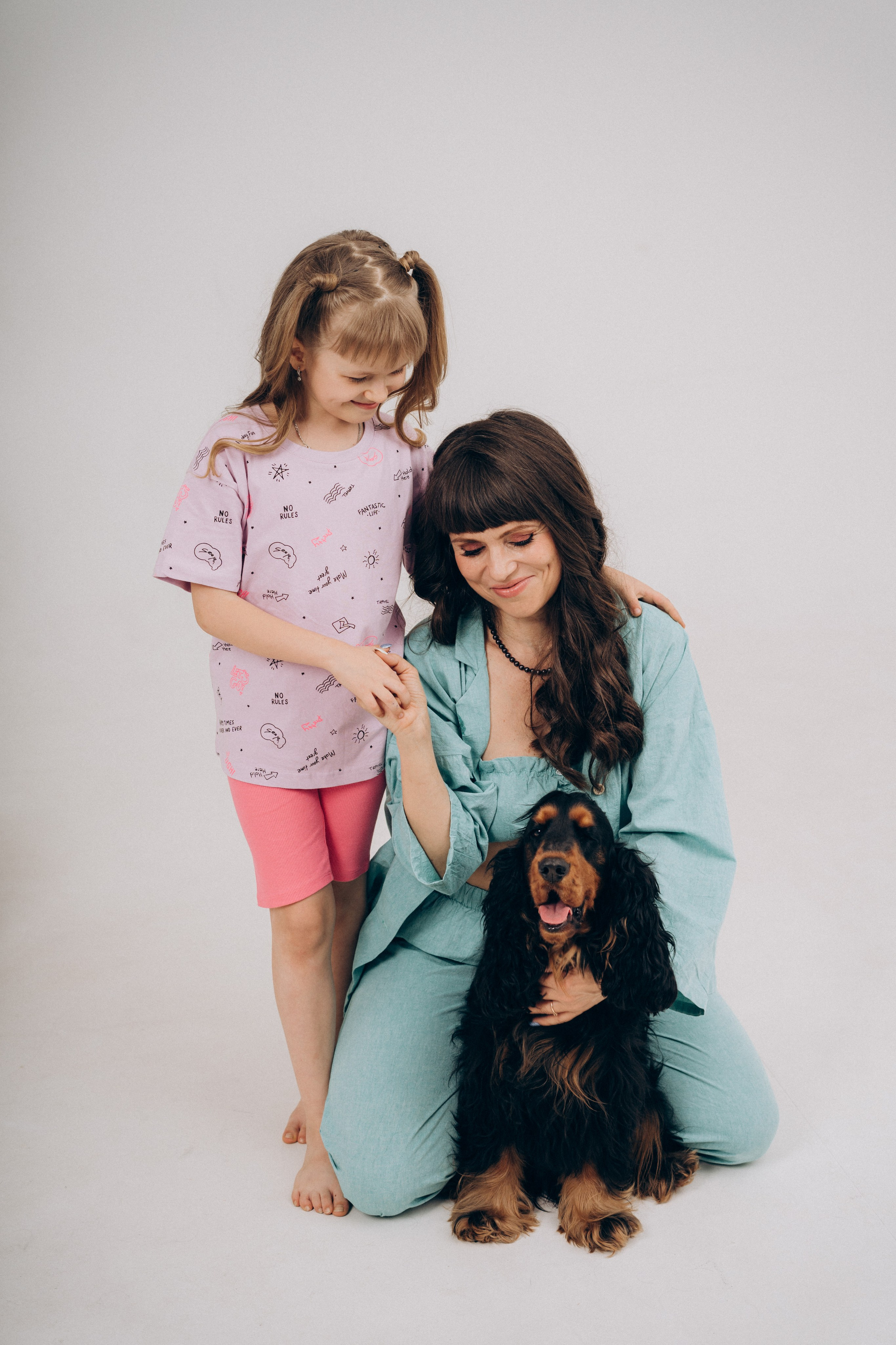 Ирины, Олеся и их питомцы. Семейный фотограф СПб Анастасия Василь. Фотосессия на годик