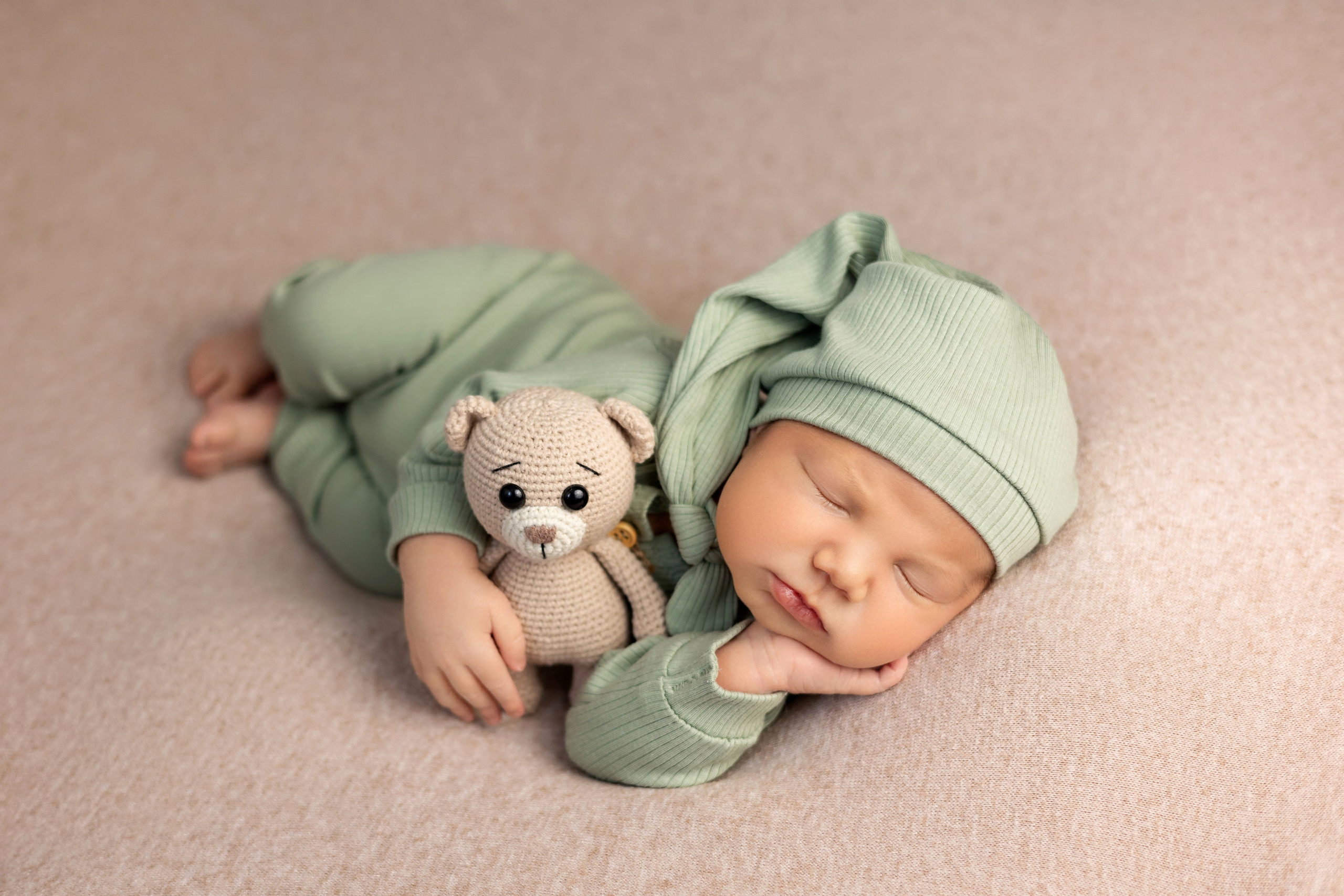 Новорождённые. Фотограф новорождённых г. Салехард