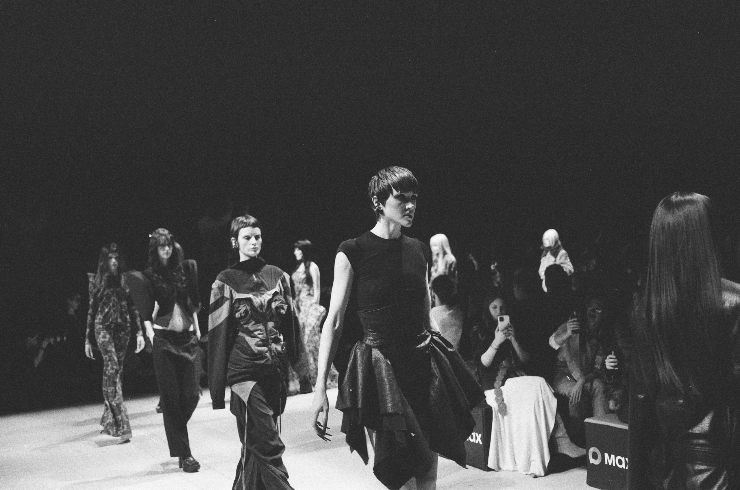 День 3. Плёночный фотограф Москва, Саша Звук