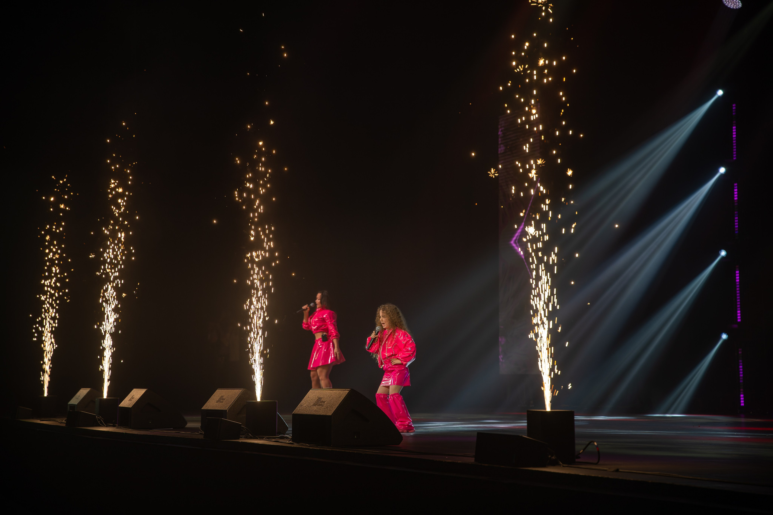 Фотосъёмка на гала-концерт, конкурсы, выступления, отчётные концерты и эвент-мероприятия. «Студия DRONAVT`s» — видеосъёмка и фотография г. Москва