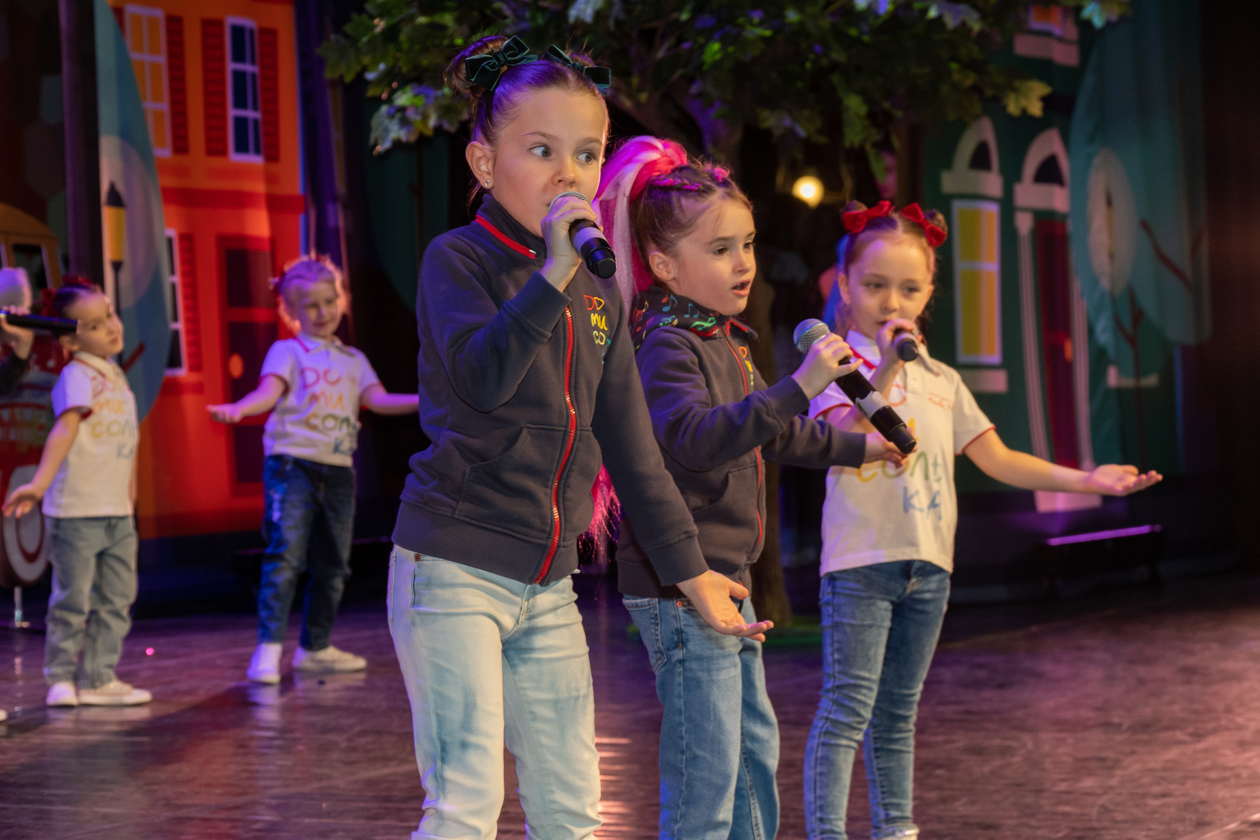 Съёмка концерта для Домисольки, большой концертный зал Космос. «Студия DRONAVT`s» — видеосъёмка и фотография г. Москва