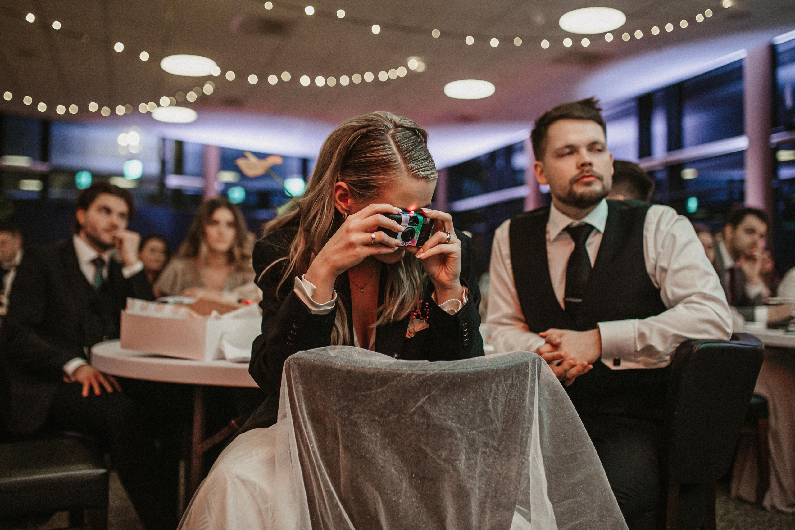 Winter wedding in rainy Stavanger. Свадебный фотограф Гродно Минск Destination wedding photographer