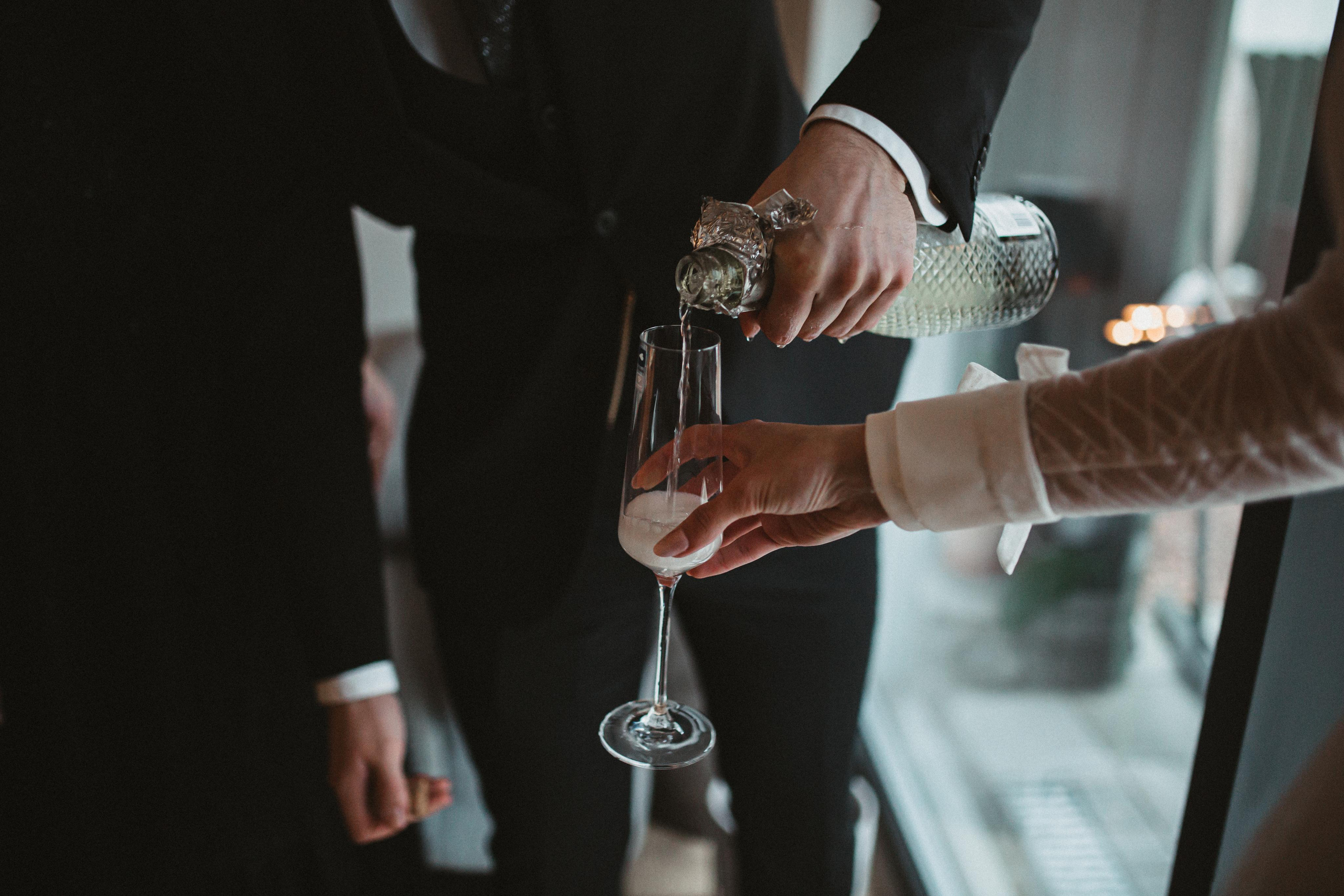 Winter wedding in rainy Stavanger. Свадебный фотограф Гродно Минск Destination wedding photographer