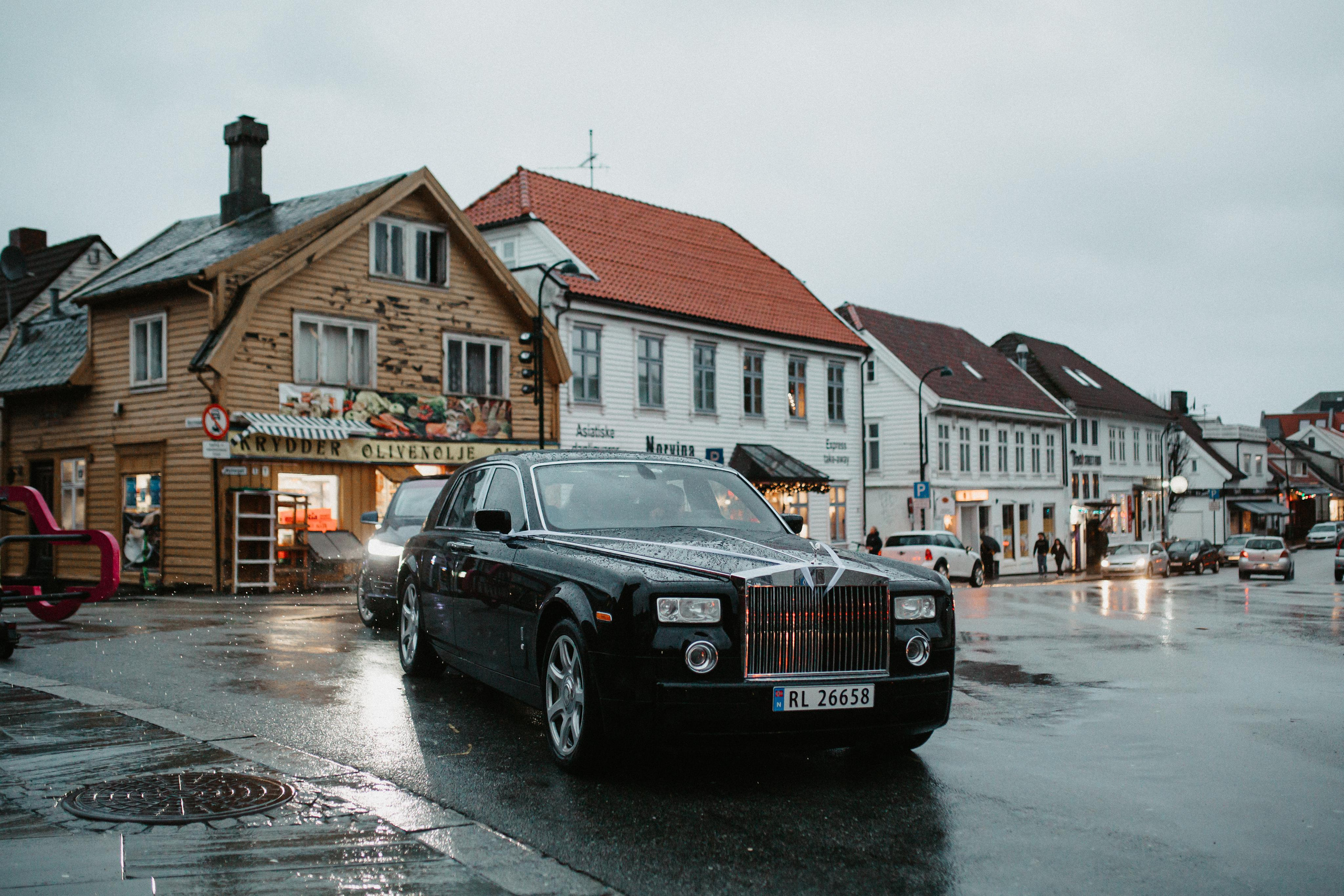 Winter wedding in rainy Stavanger. Свадебный фотограф Гродно Минск Destination wedding photographer