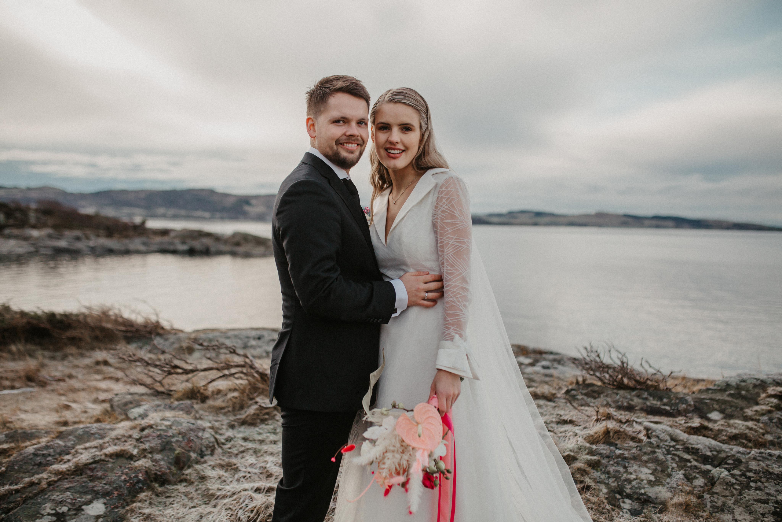 Winter wedding in rainy Stavanger. Свадебный фотограф Гродно Минск Destination wedding photographer