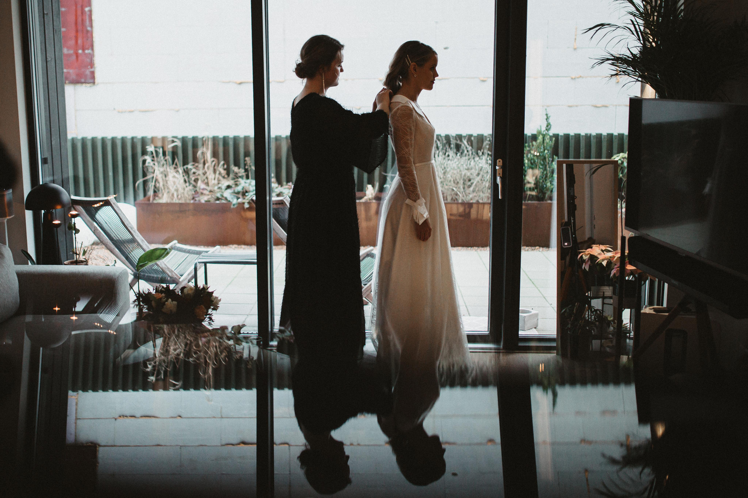 Winter wedding in rainy Stavanger. Свадебный фотограф Гродно Минск Destination wedding photographer