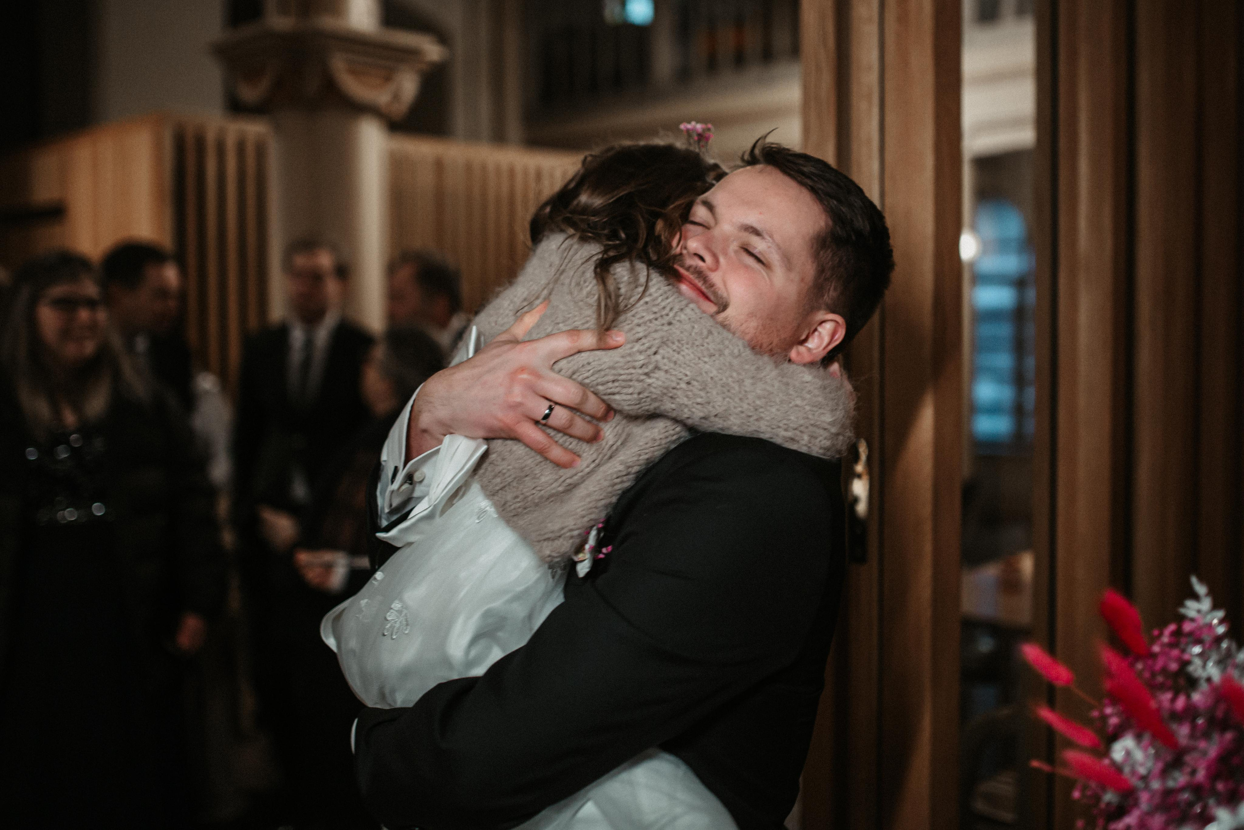 Winter wedding in rainy Stavanger. Свадебный фотограф Гродно Минск Destination wedding photographer