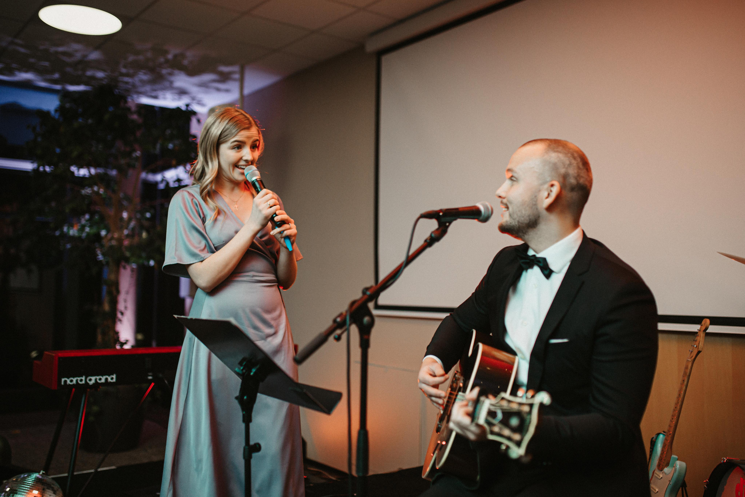 Winter wedding in rainy Stavanger. Свадебный фотограф Гродно Минск Destination wedding photographer