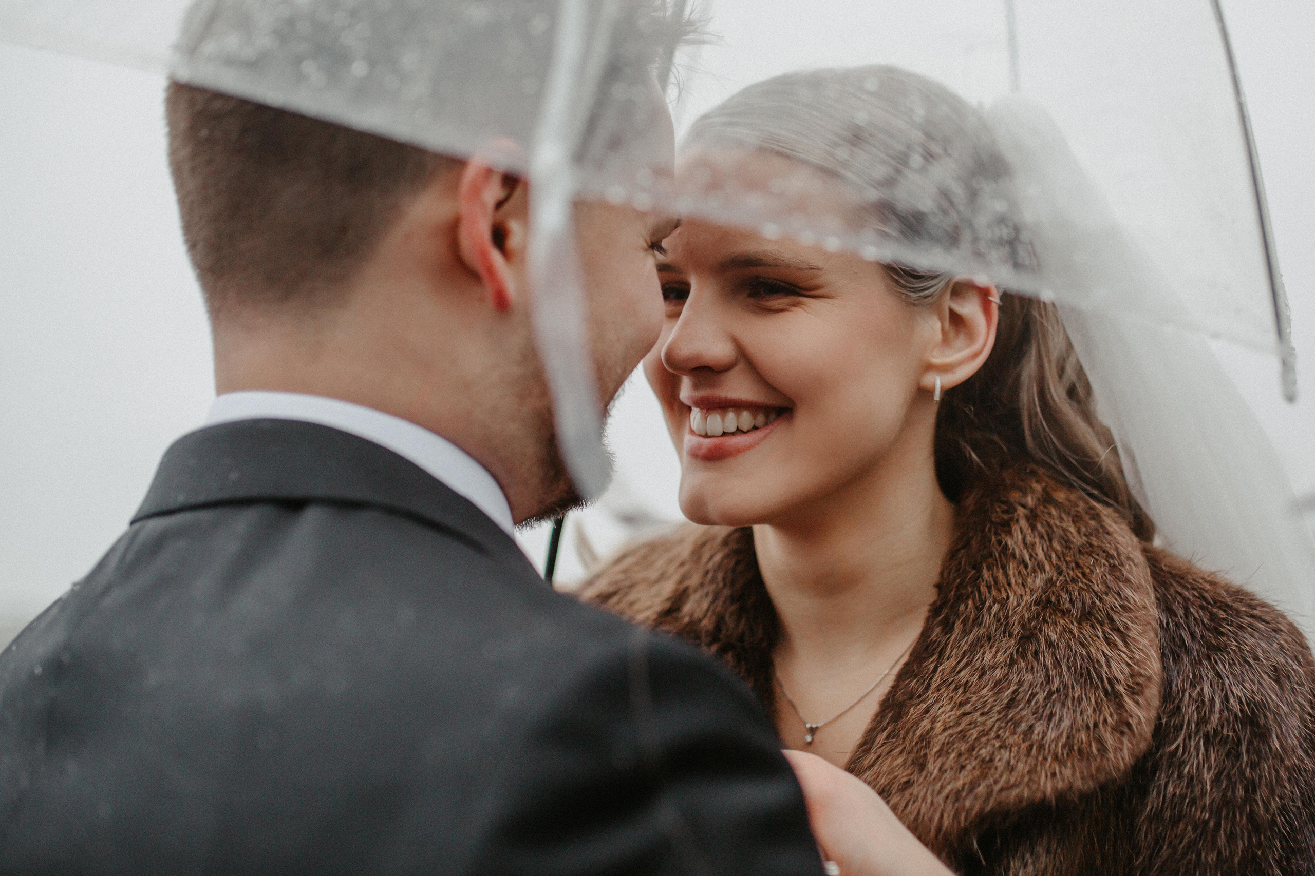 Winter wedding in rainy Stavanger. Свадебный фотограф Гродно Минск Destination wedding photographer