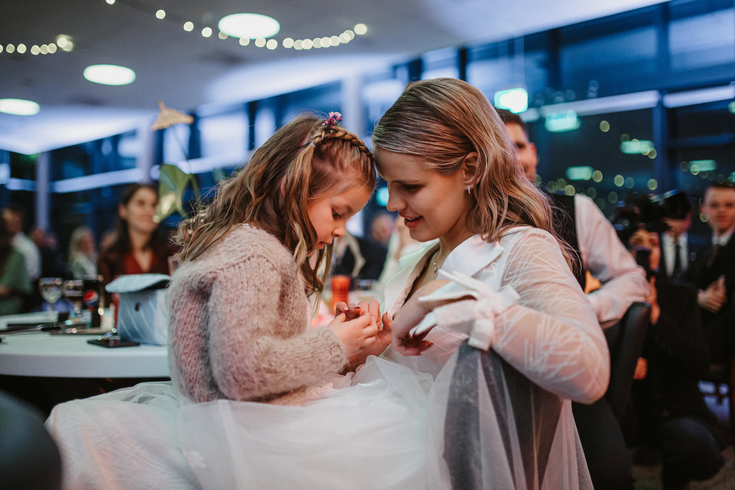 Winter wedding in rainy Stavanger. Свадебный фотограф Гродно Минск Destination wedding photographer