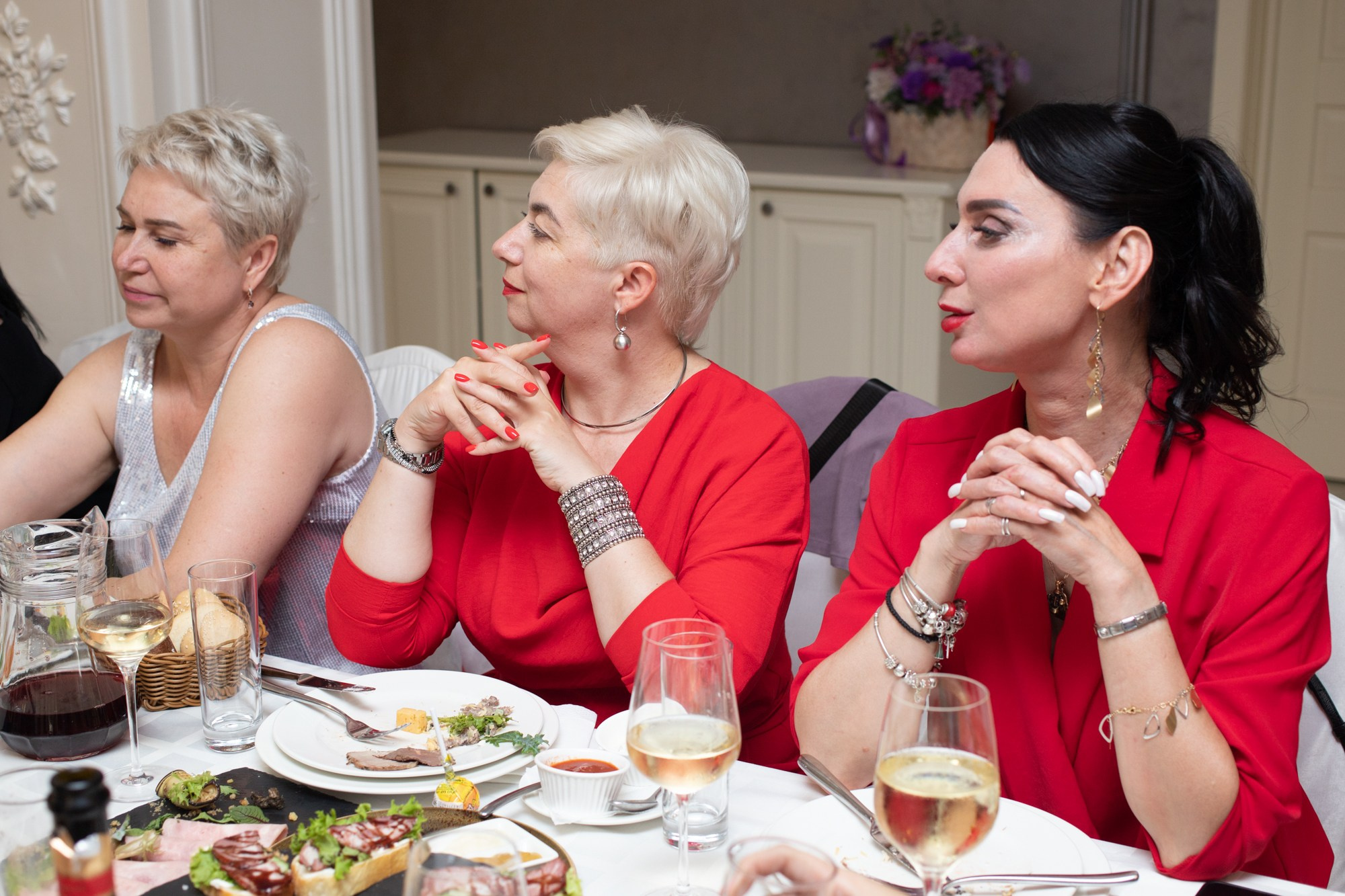 Выпускной 9-й класс. Репортажный, промышленный и маркетплейс-фотограф Дмитрий Чернат