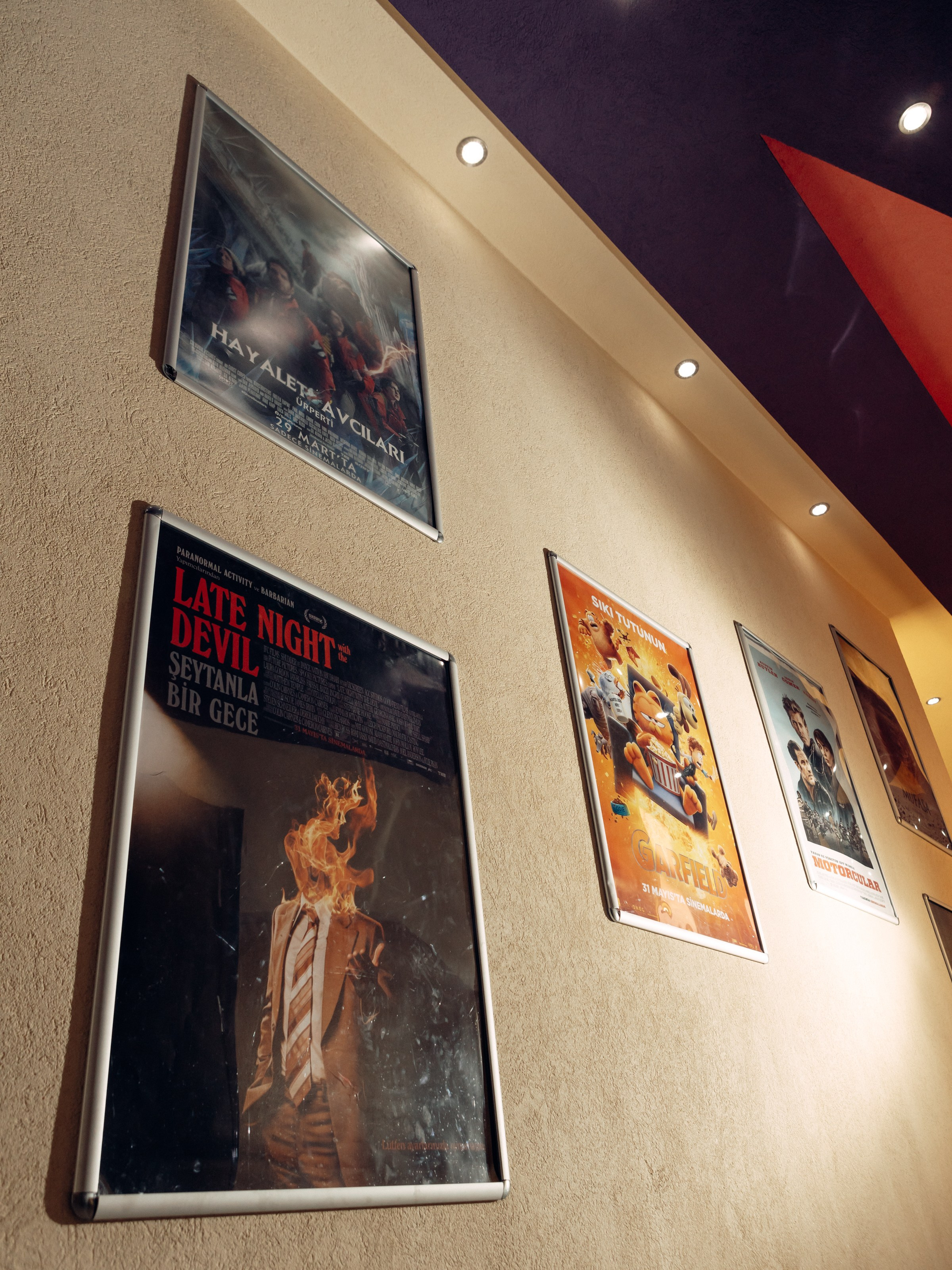 Orlando Starlux. Photographer in Batumi, Georgia Pavel Sharnikov