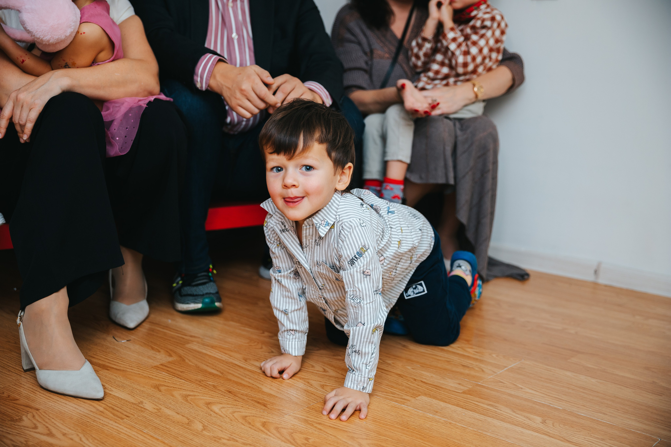 Новогодний утренник в Монтессори-садике. Семейный lifestyle фотограф в Санкт-Петербурге Людмила Пахомова