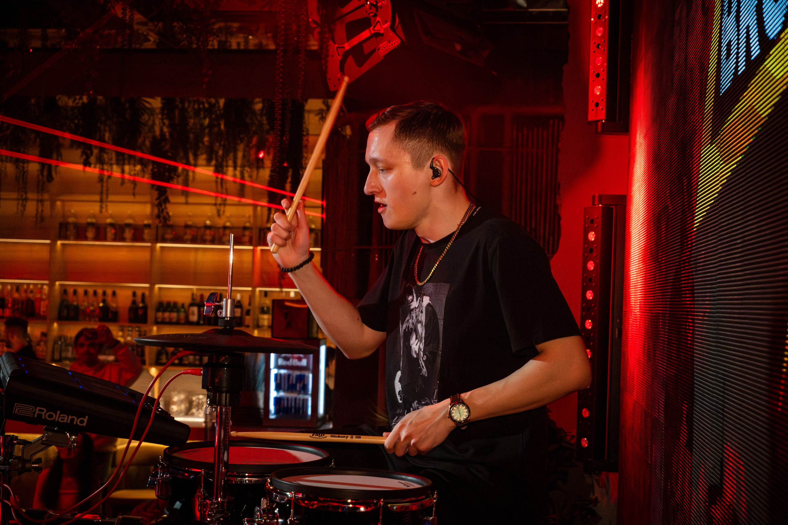 Концерт. Фотограф и видеограф в Тюмени Анна Жагорина, ваши фото еще не отдавали так быстро!