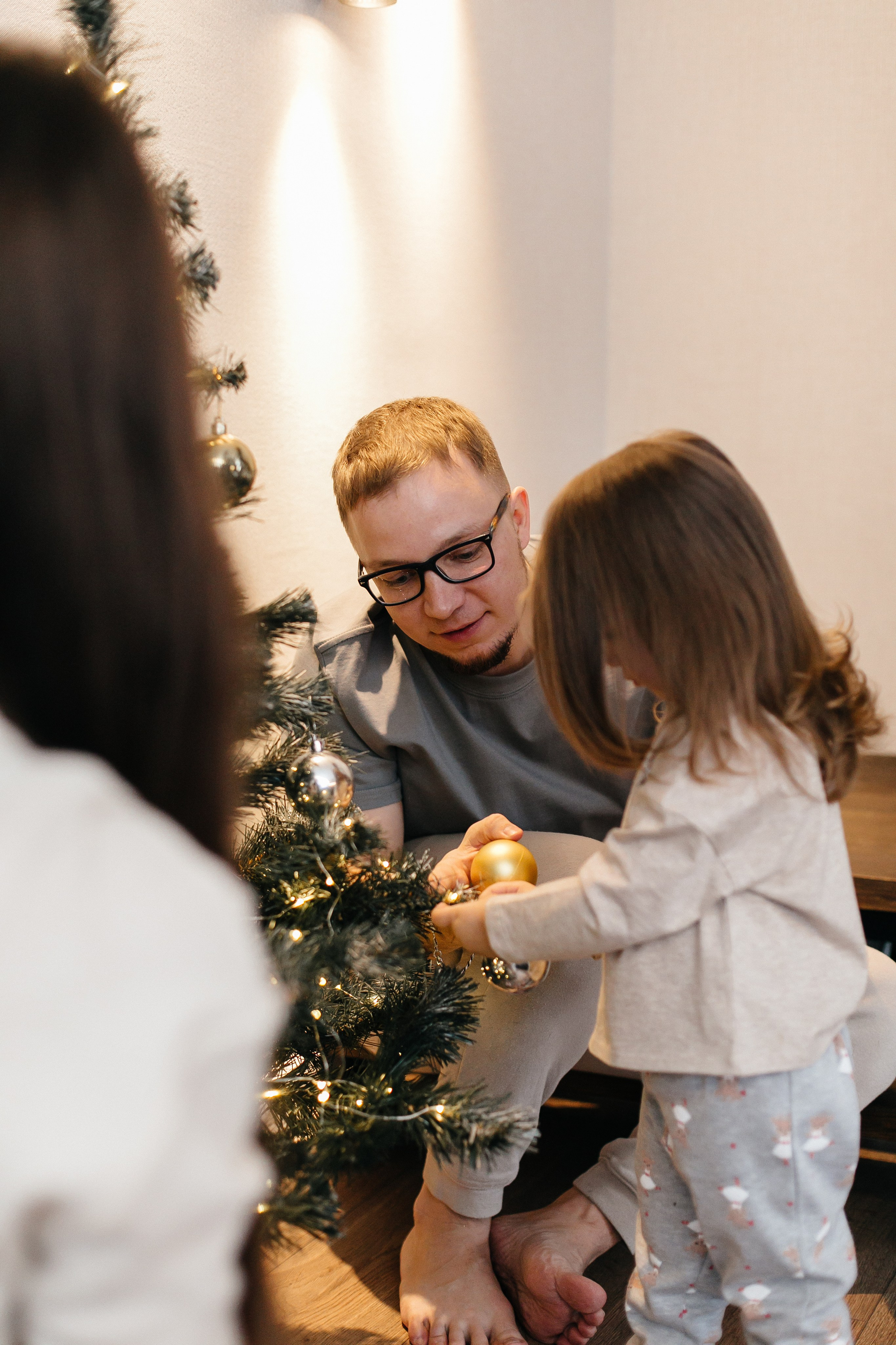 Где-то снежные дремлют метели, В ожидании праздничных чудес. Душевный фотограф Ваших самых ярких событий Марина Погребняк