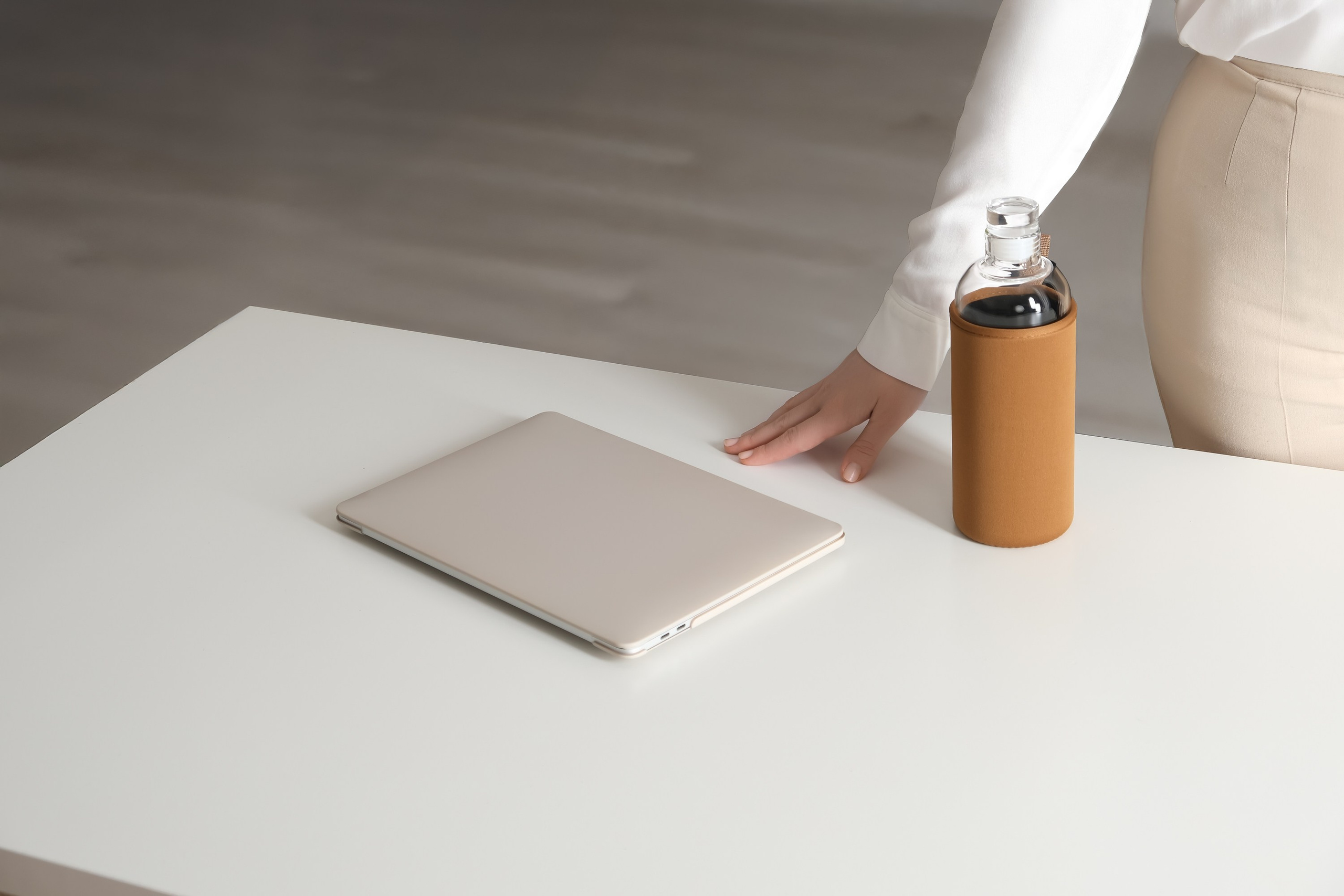 Бутылка для воды для Amazon. Предметный фотограф, инфографика и видео в Санкт-Петербурге