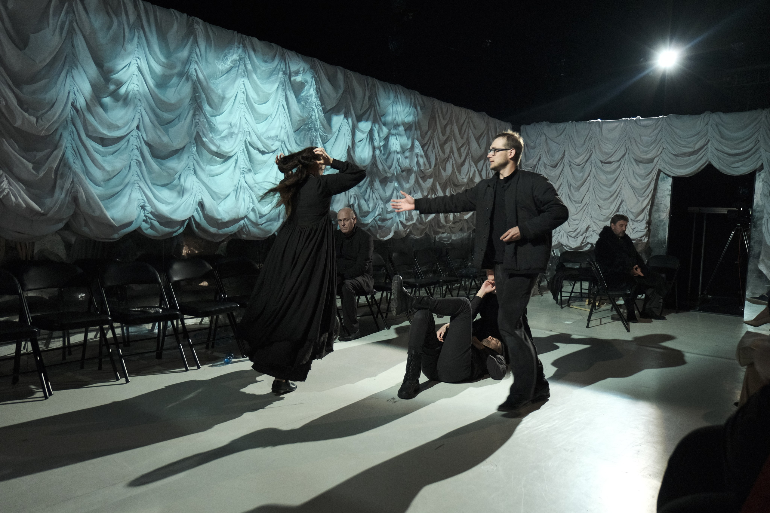 Фотосъемка спектакля Анна Каренина, Красноярского ТЮЗа