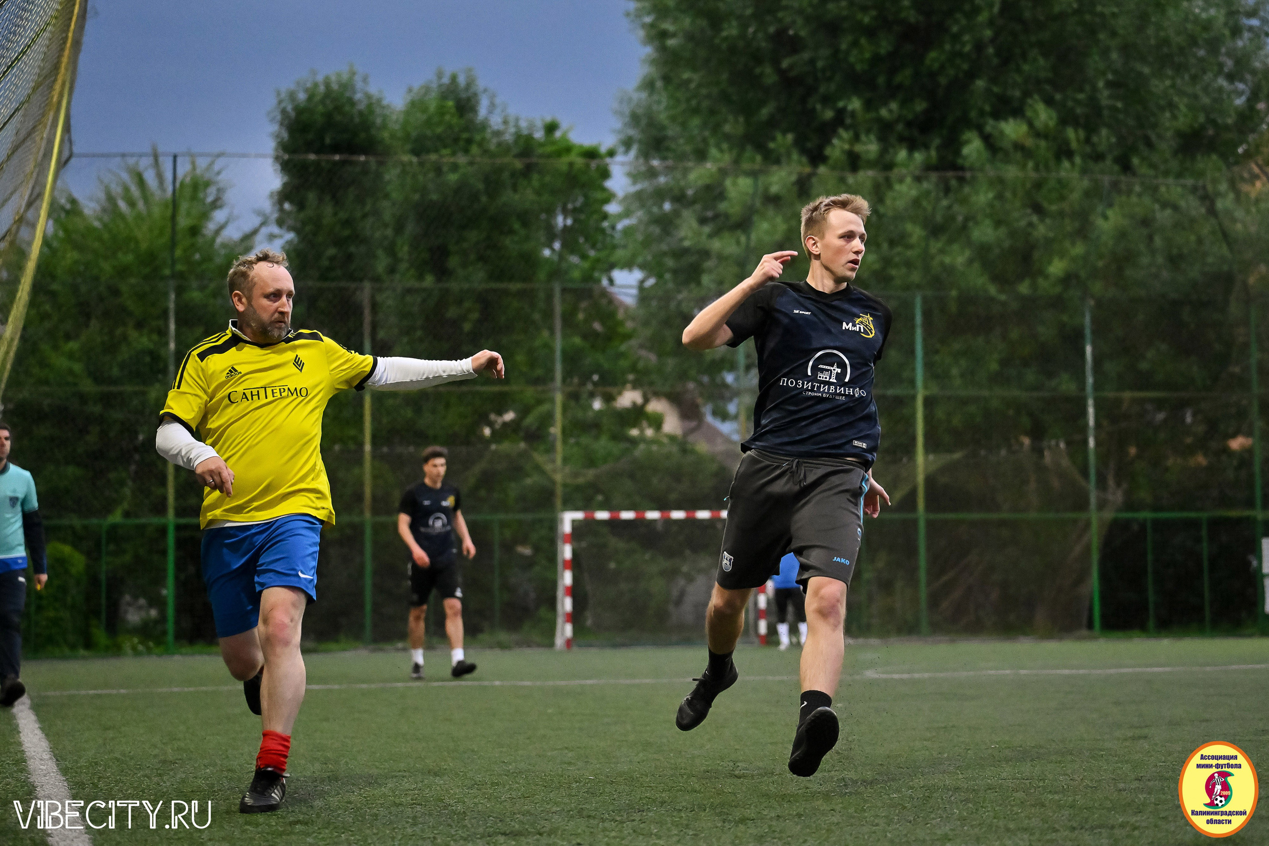 ИГРЫ МИНИ-ФУТБОЛЬНОЙ И КОРПОРАТИВНОЙ ЛИГИ. VIBECITY.RU Вайб Сити Ру Фоторепортажи Фотоотчеты Калининград