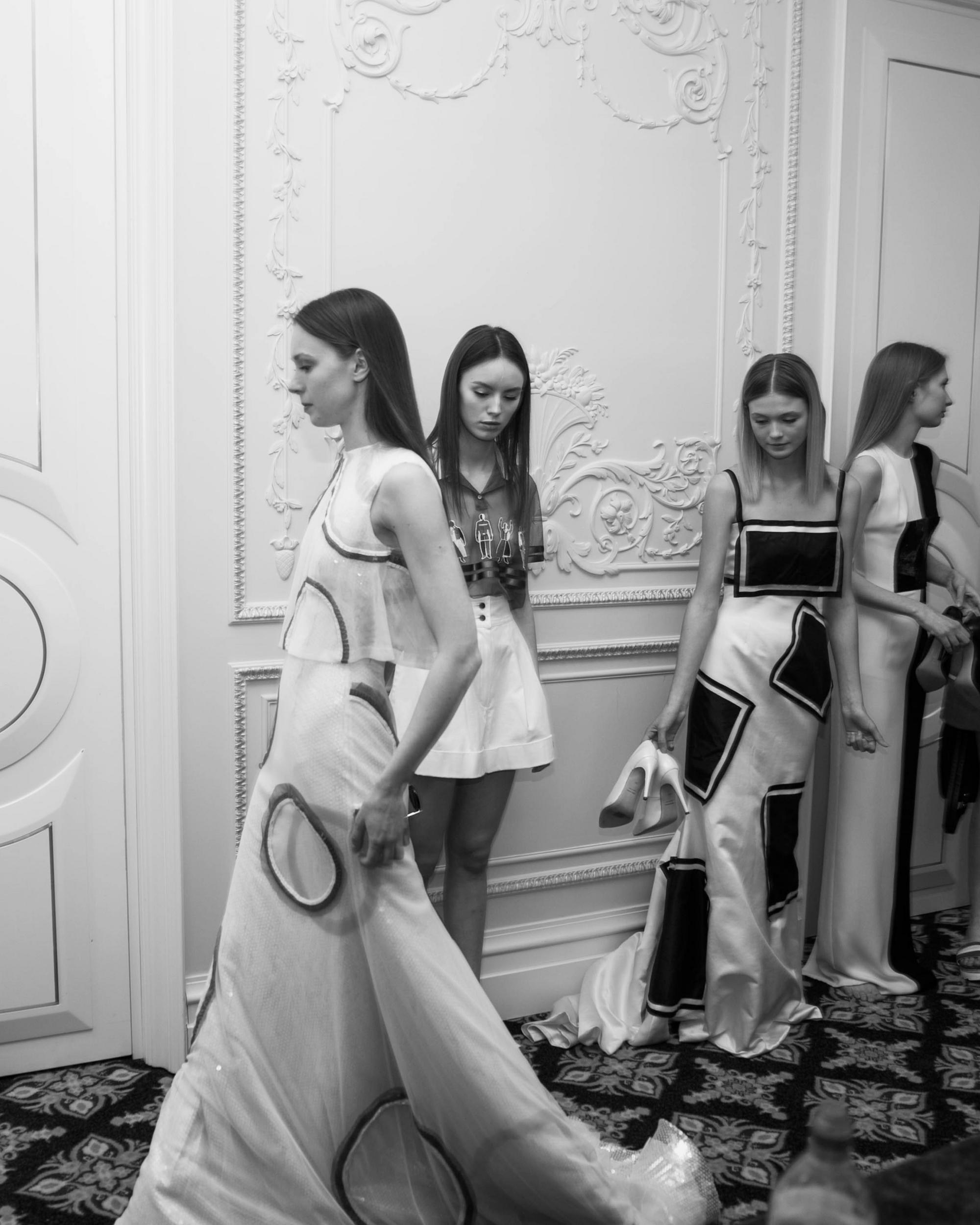 ВАЛЕНТИН ЮДАШКИН. Prêt-a-porter SS2018 SUPREMUS. Backstage. Свадебный фотограф в Санкт‑Петербурге Елена Пчельникова