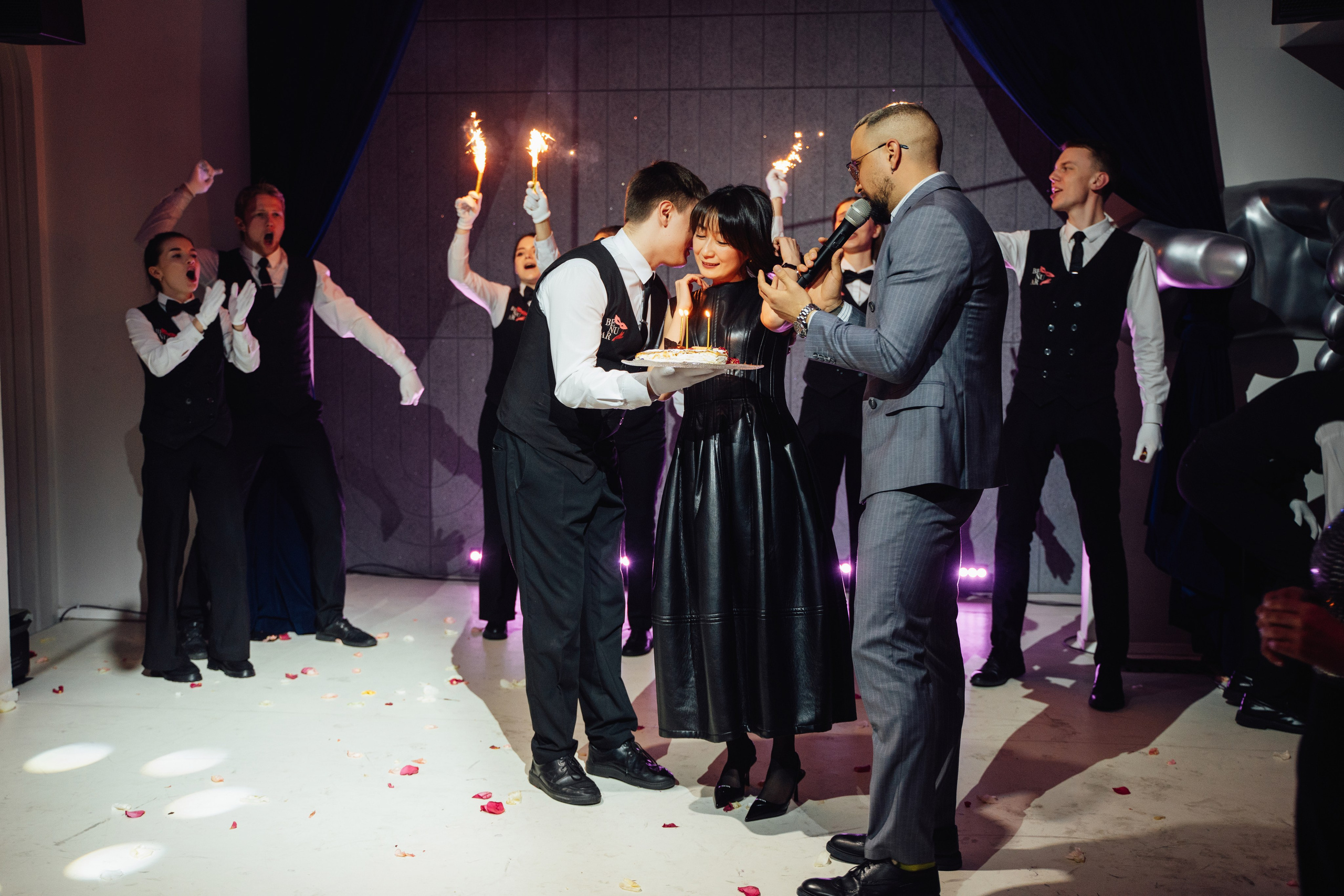 12 апреля (пятница). BENUAR Restaurant