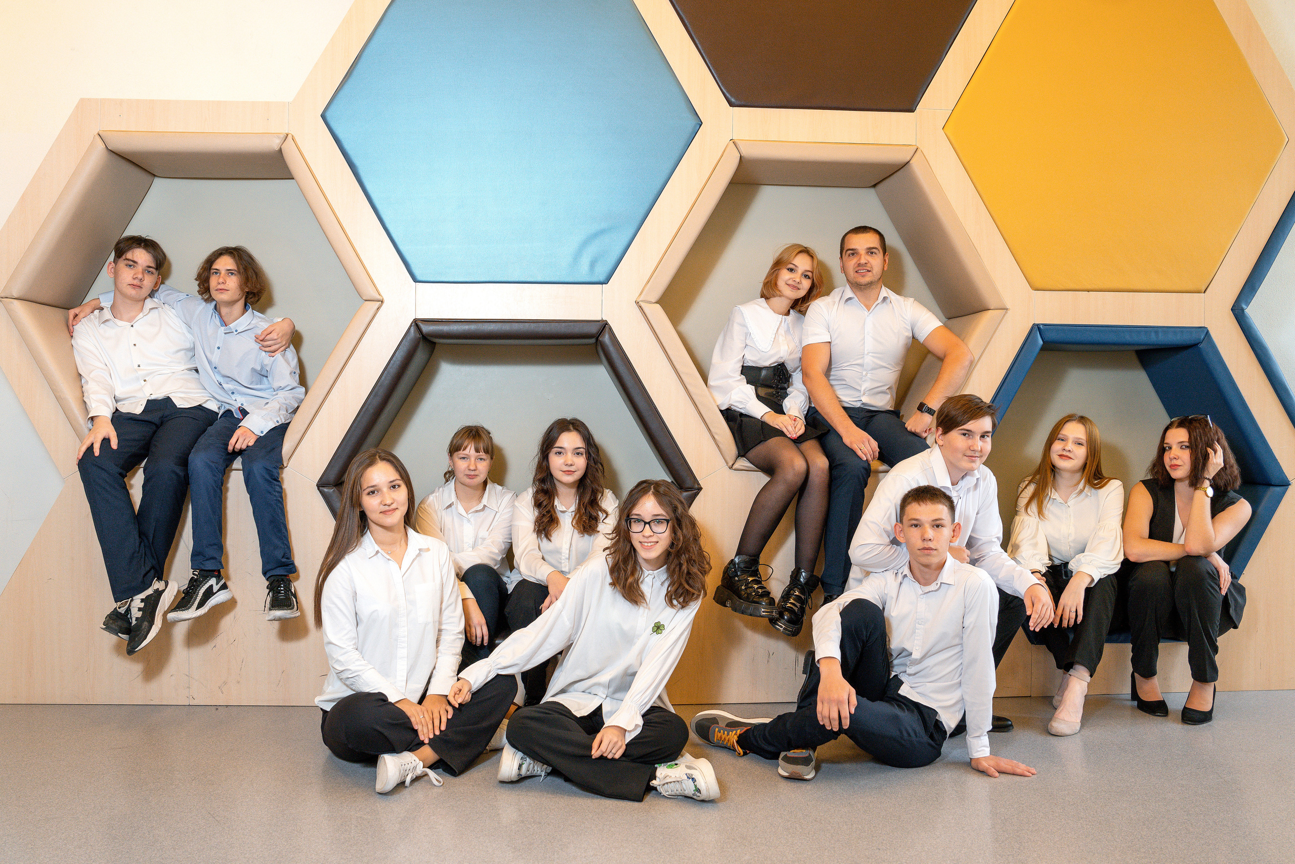 Выпускной альбом с 9 класса Школьная выпускная фотокнига