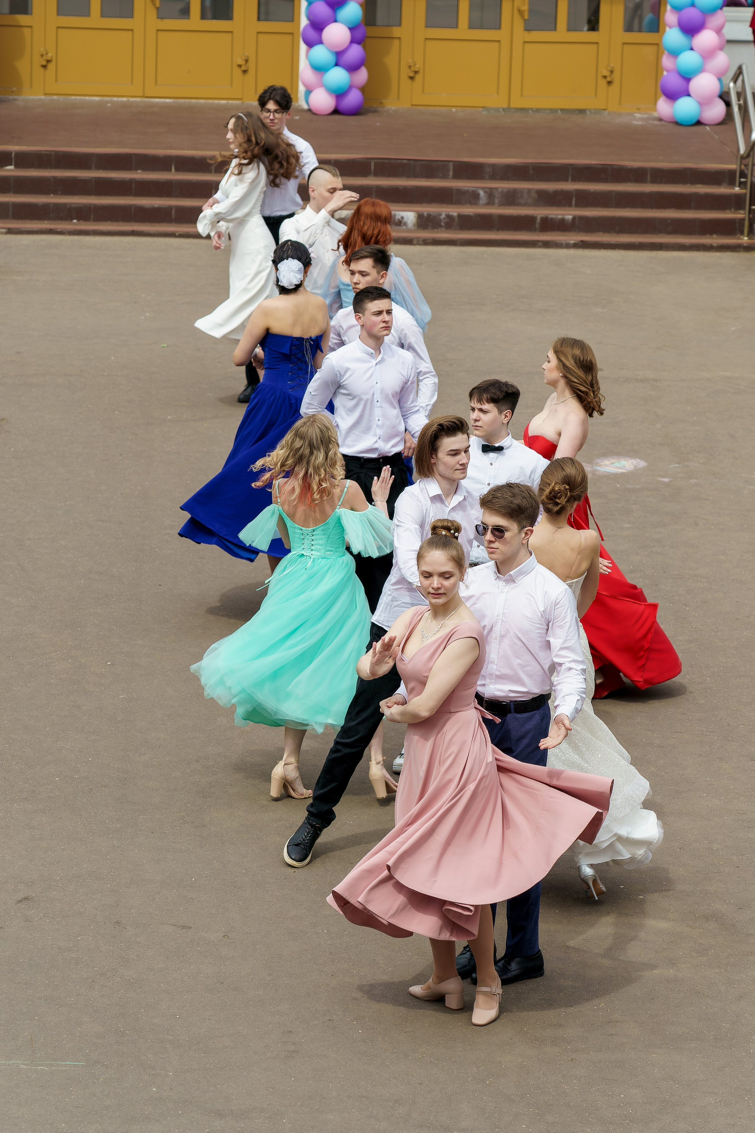 Фотосъёмка последний звонок, выпускной, бал. «Студия DRONAVT`s» — видеосъёмка и фотография г. Москва