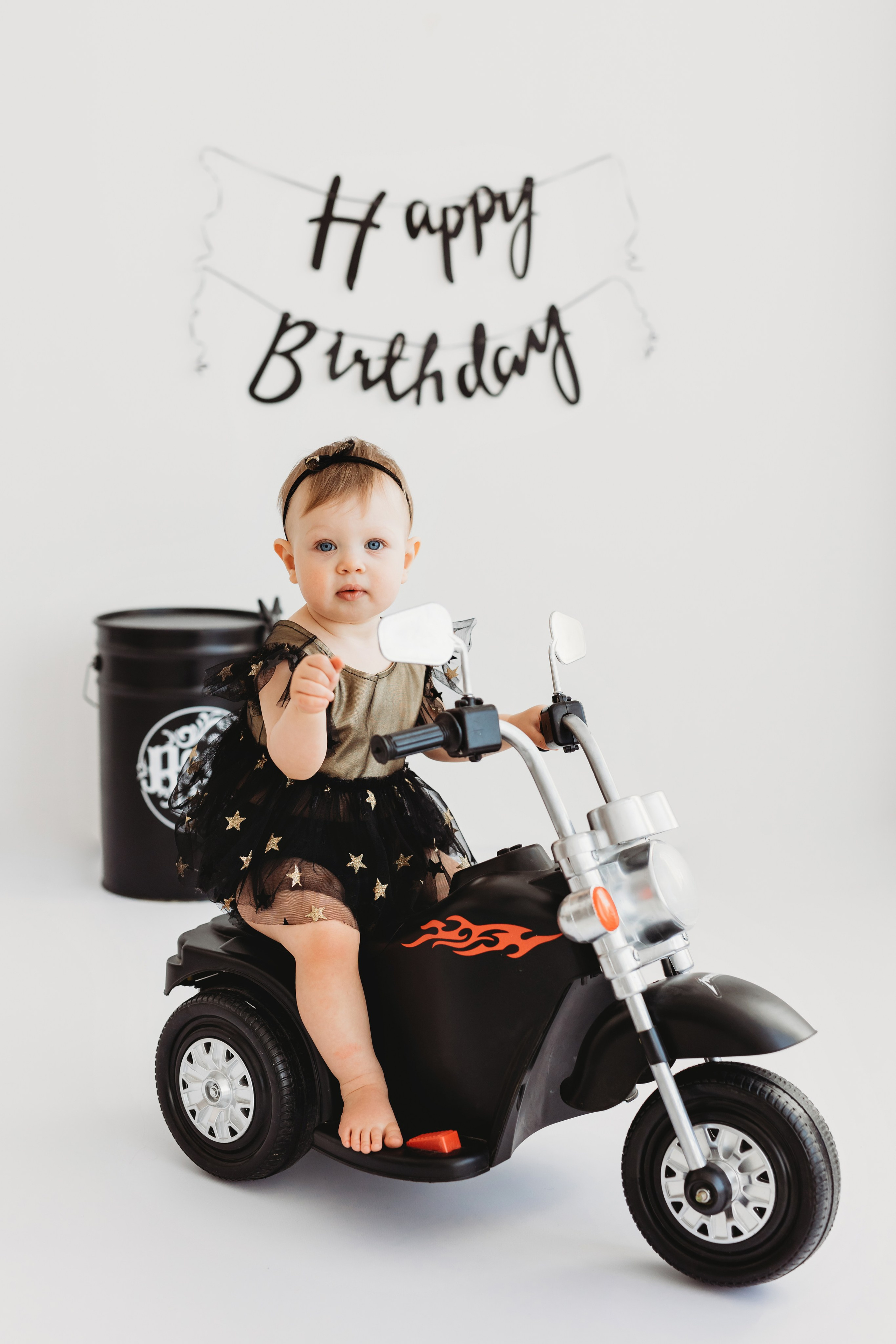 Тематические образы на годик. Профессиональная детская и семейная фотостудия в Краснодаре