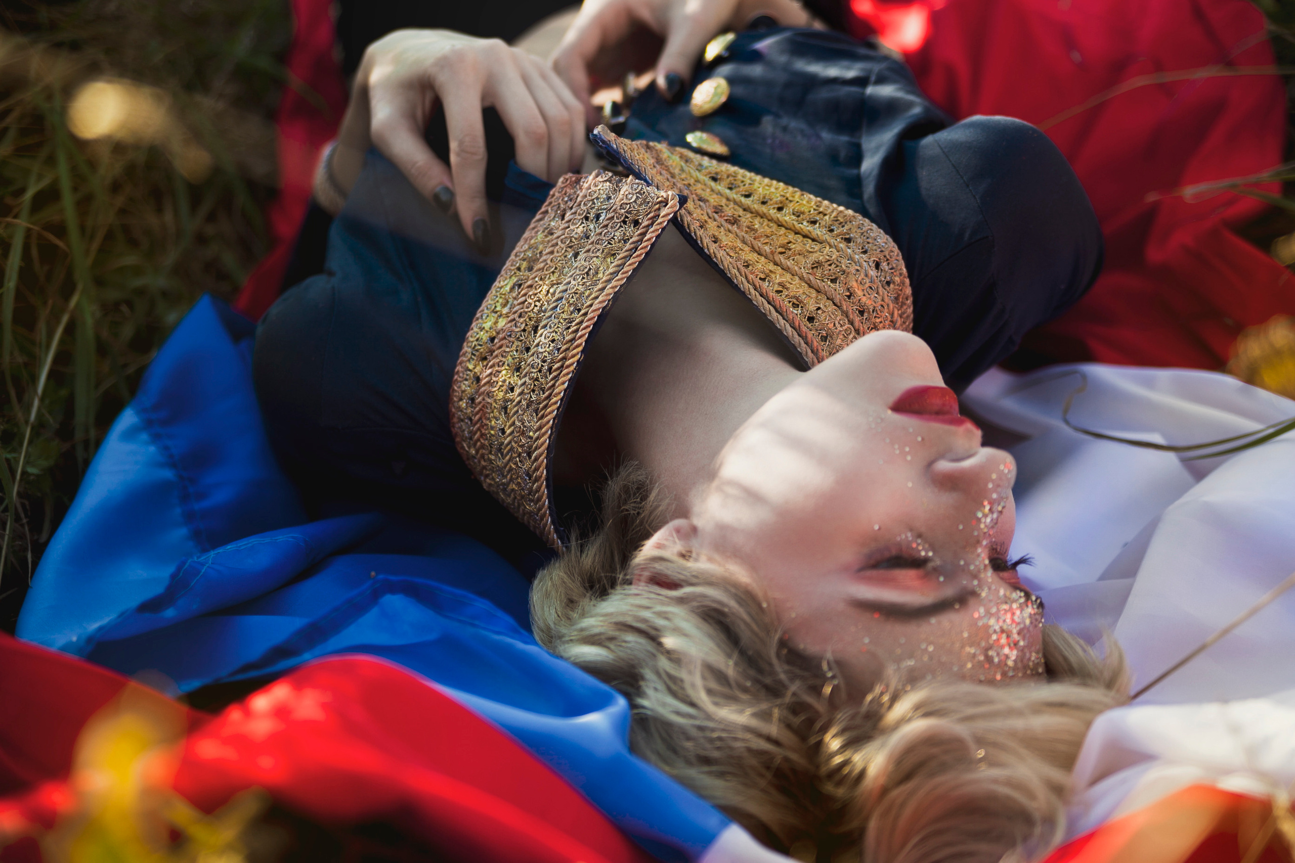 Vive la France!. Постановочная съемка в Москве