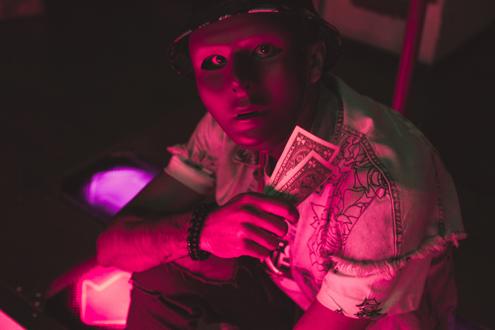 Neon: Kyamran & Maria. Постановочная съемка в Москве