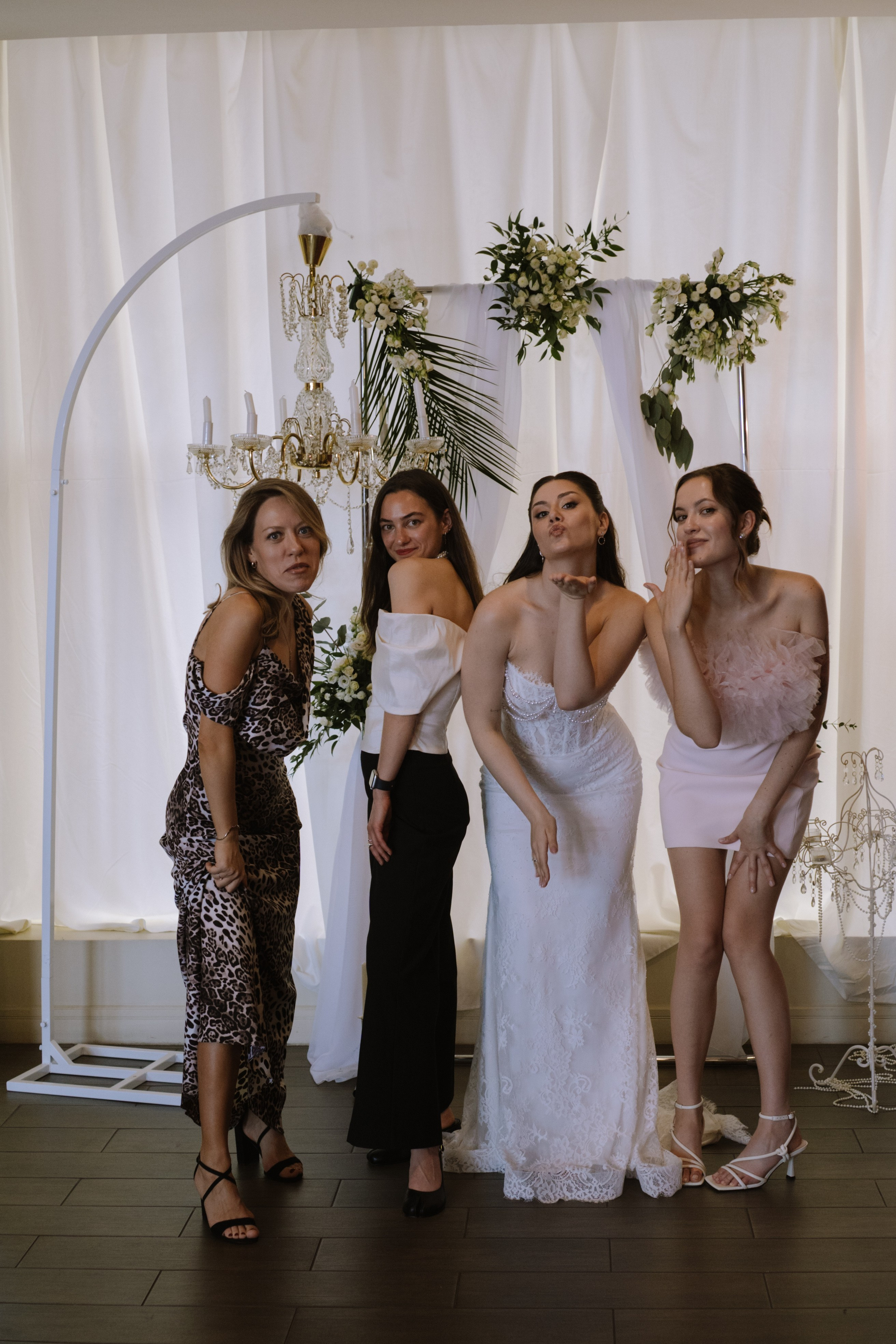 СВАДЕБНЫЙ БАНКЕТ НА ВЛАДИМИРСКОЙ В САНКТ-ПЕТЕРБУРГЕ (КАМЕРНАЯ СВАДЬБА). Профессиональный фотограф, Санкт-Петербург — Виктория Богомолова