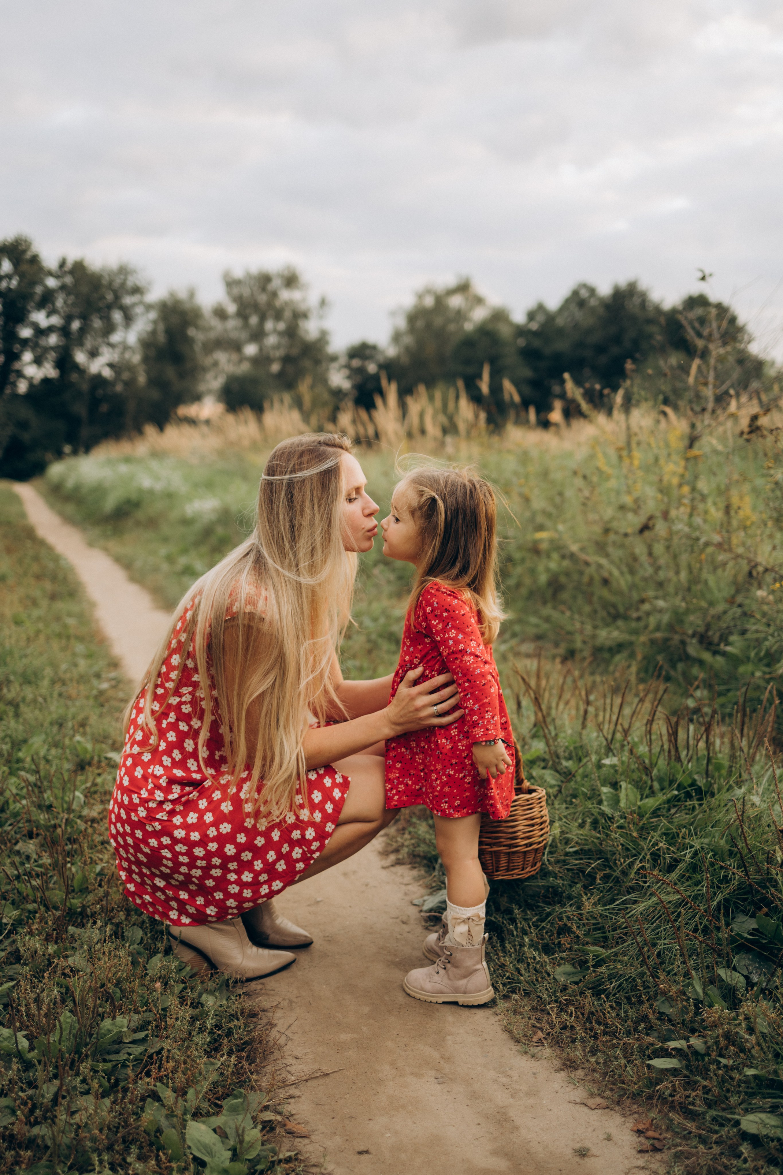 Мама и дочка (5.09.2025) г. Жуков (Калужская обл.). Надежда Стар семейный и церковный фотограф в Жукове и Калужской области