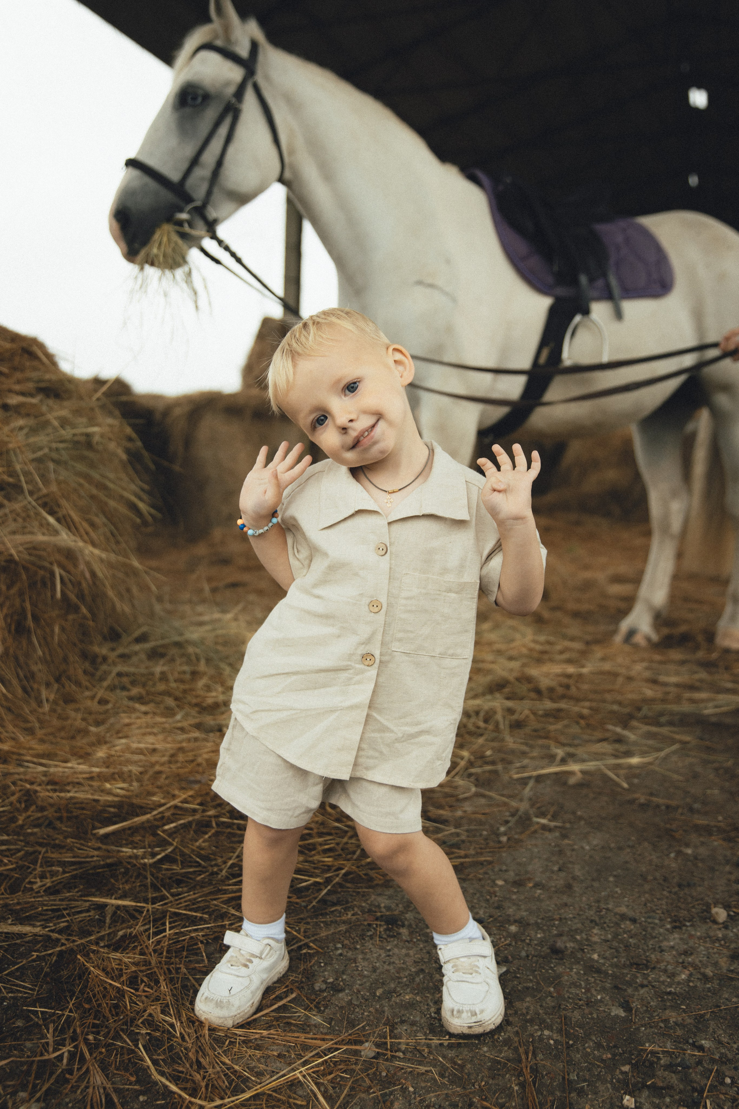 Семья в Конюшне. Фотограф Калининград Илья Миллер