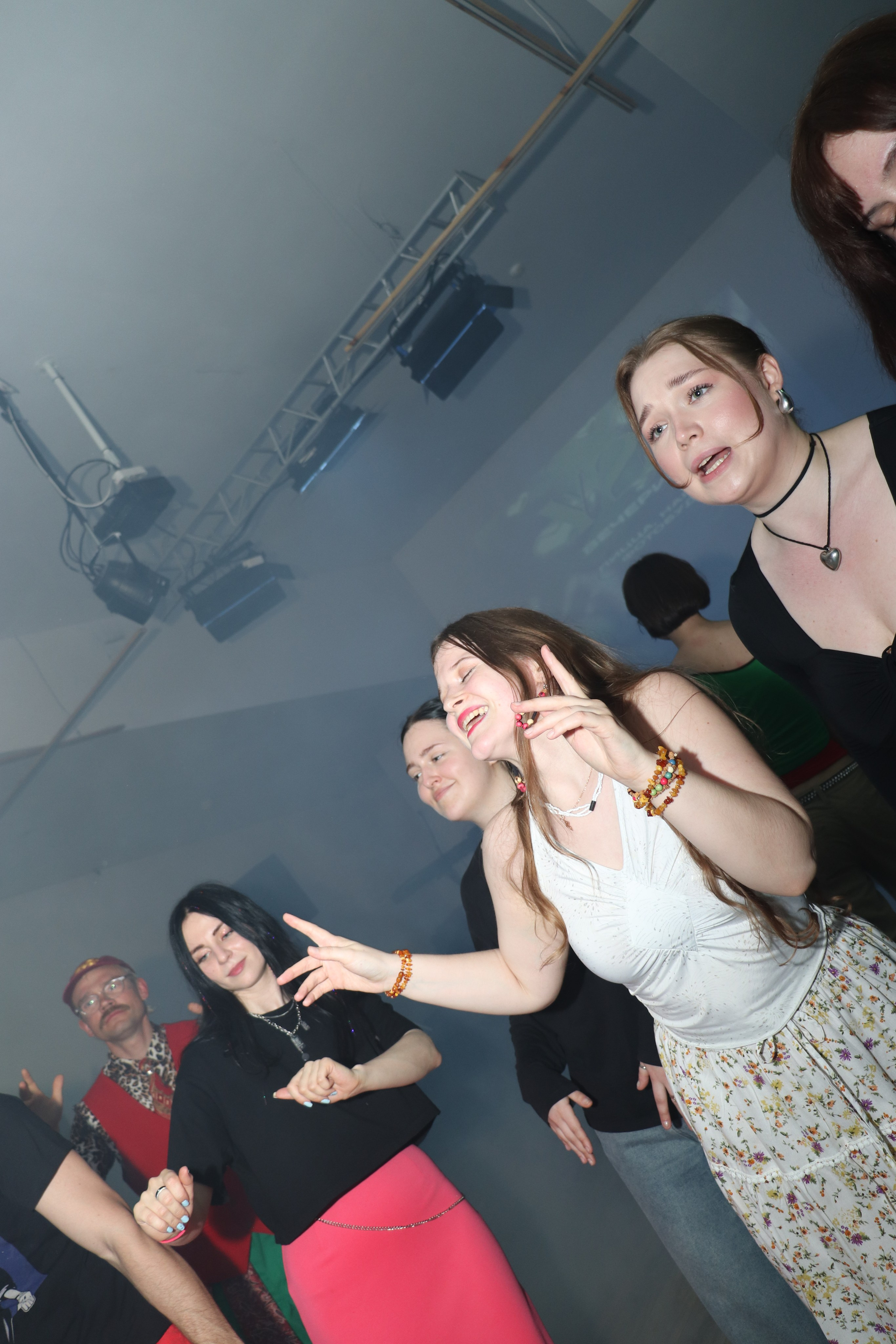 Дискотека 90х молодёжного «клуба 52». Ивентный фотограф в Санкт-Петербурге Олег Комков