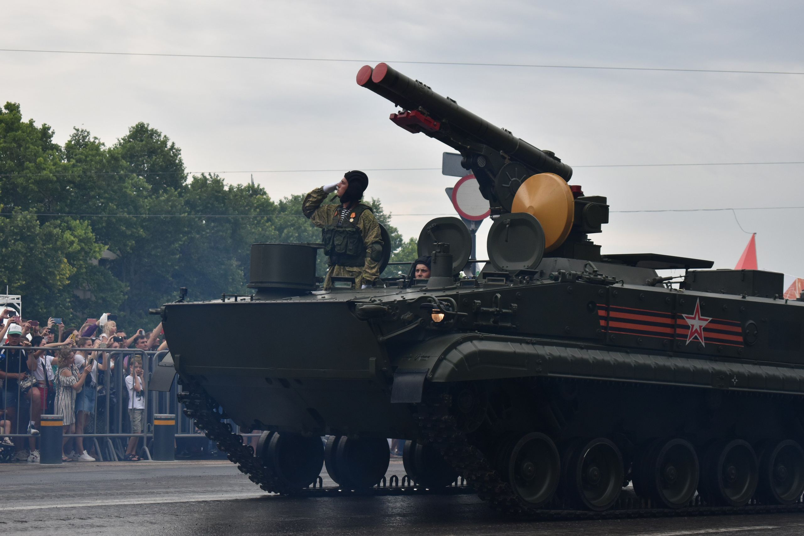 Парад Победы. Фотограф-ретушер в Крыму Юля Лобурец