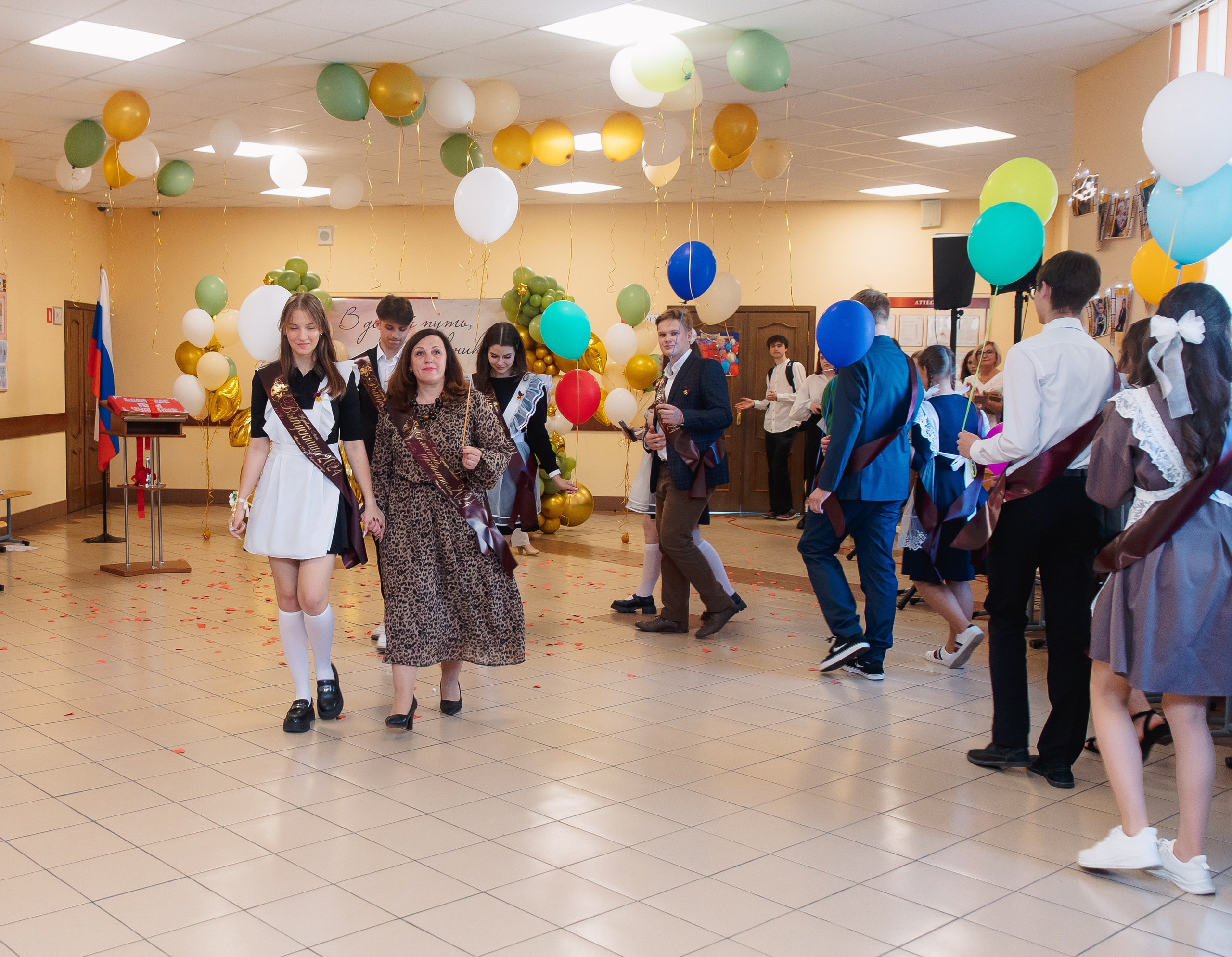 Последний звонок. Фотограф в Кронштадте и Санкт-Петербурге Анастасия Коваленко