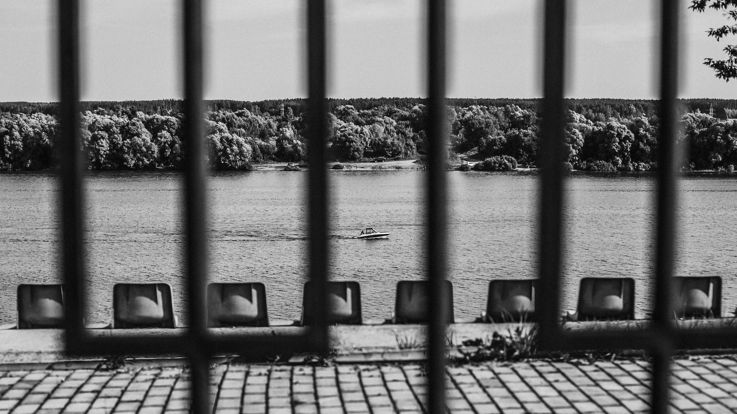 ЧБ. Профессиональный фотограф В Коломне Люси Львова