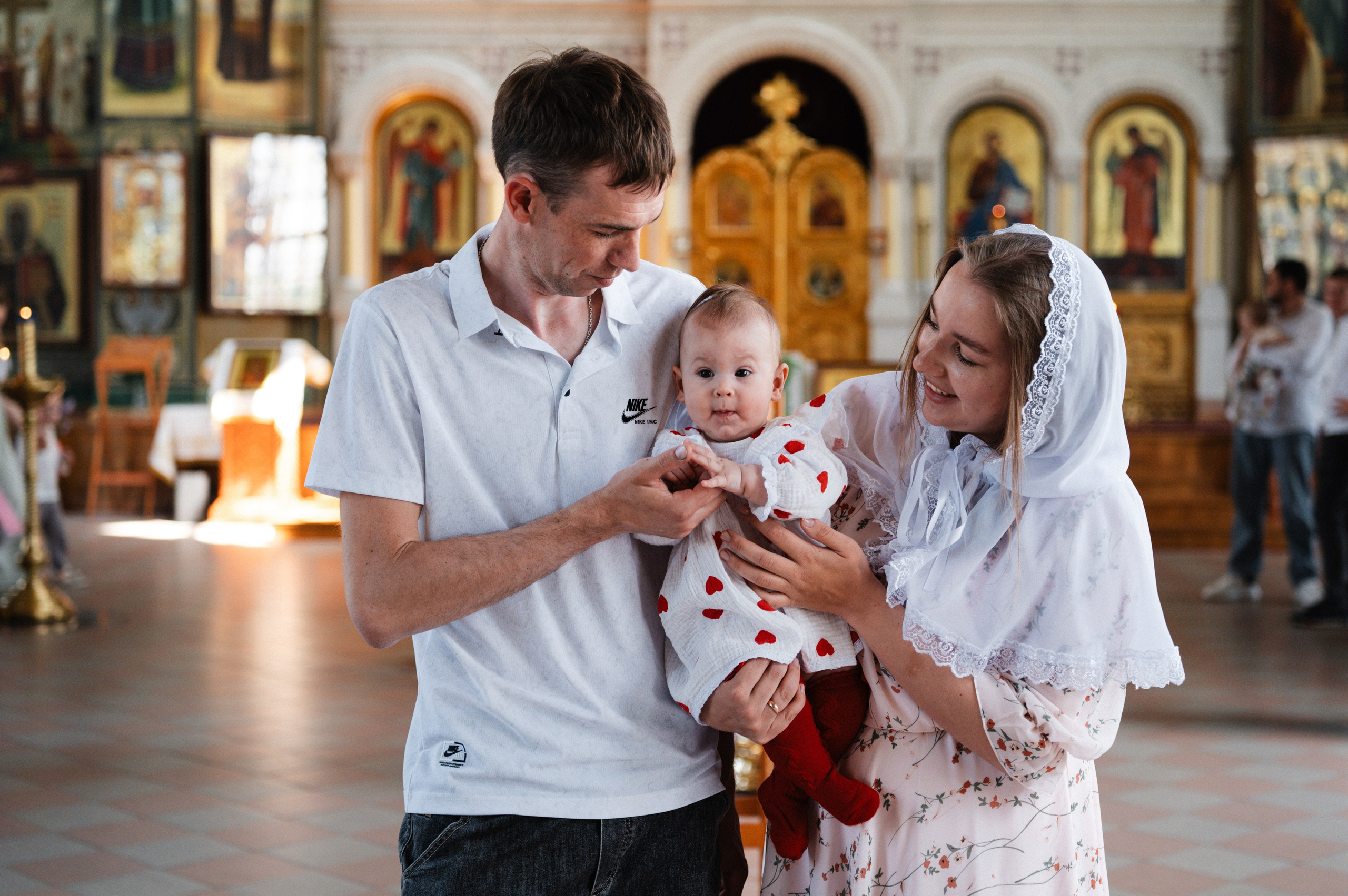 Таинство Крещения Дарьи (Храм Преполовения Пятидесятницы). Фотограф Ярута Оксана / Ростов-на-Дону
