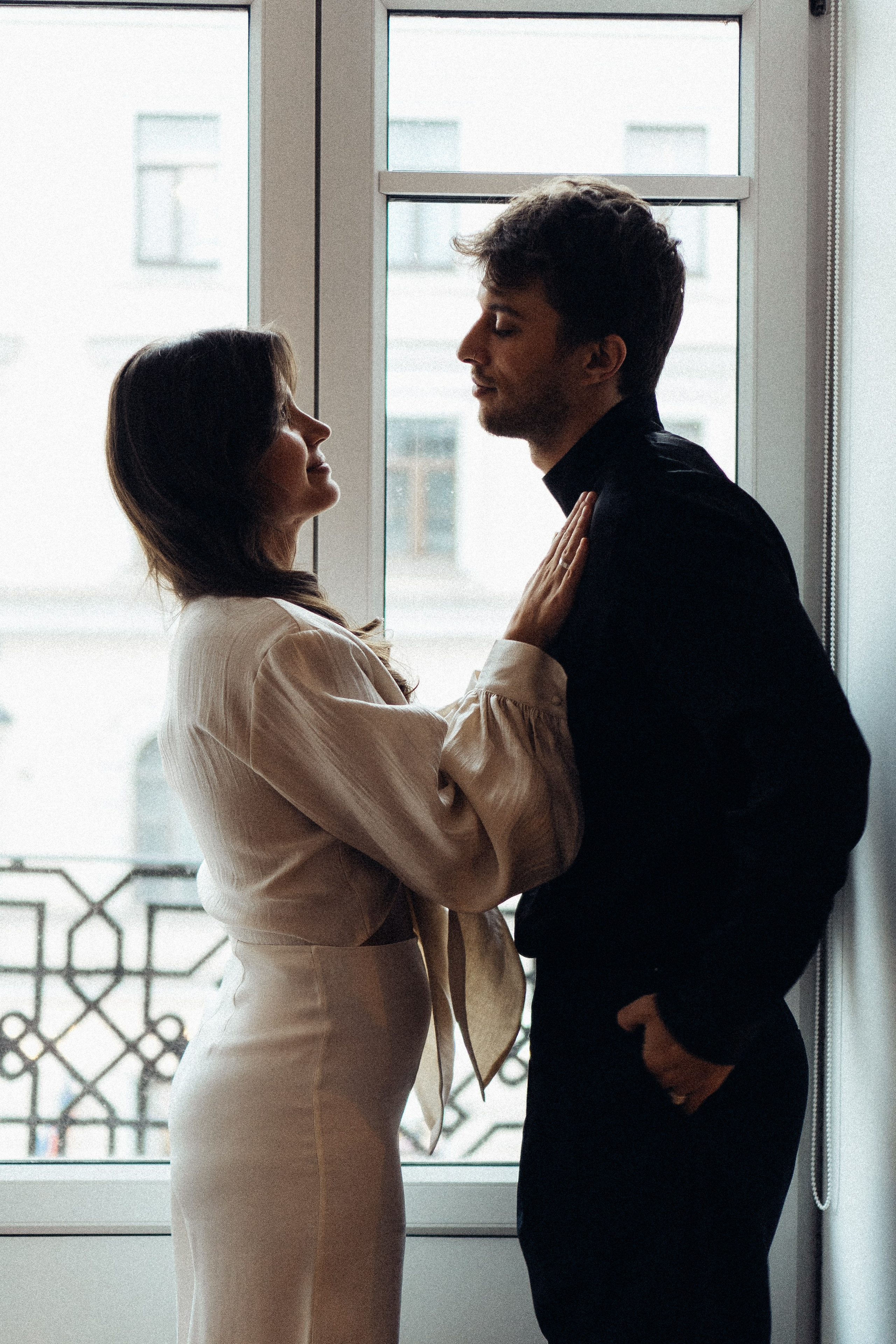 УТРО ЖЕНИХА И НЕВЕСТЫ В ПИТЕРСКОЙ КВАРТИРЕ И СЬЕМКА С СВАДЕБНЫХ ОБРАЗАХ. Профессиональный фотограф, Санкт-Петербург — Виктория Богомолова