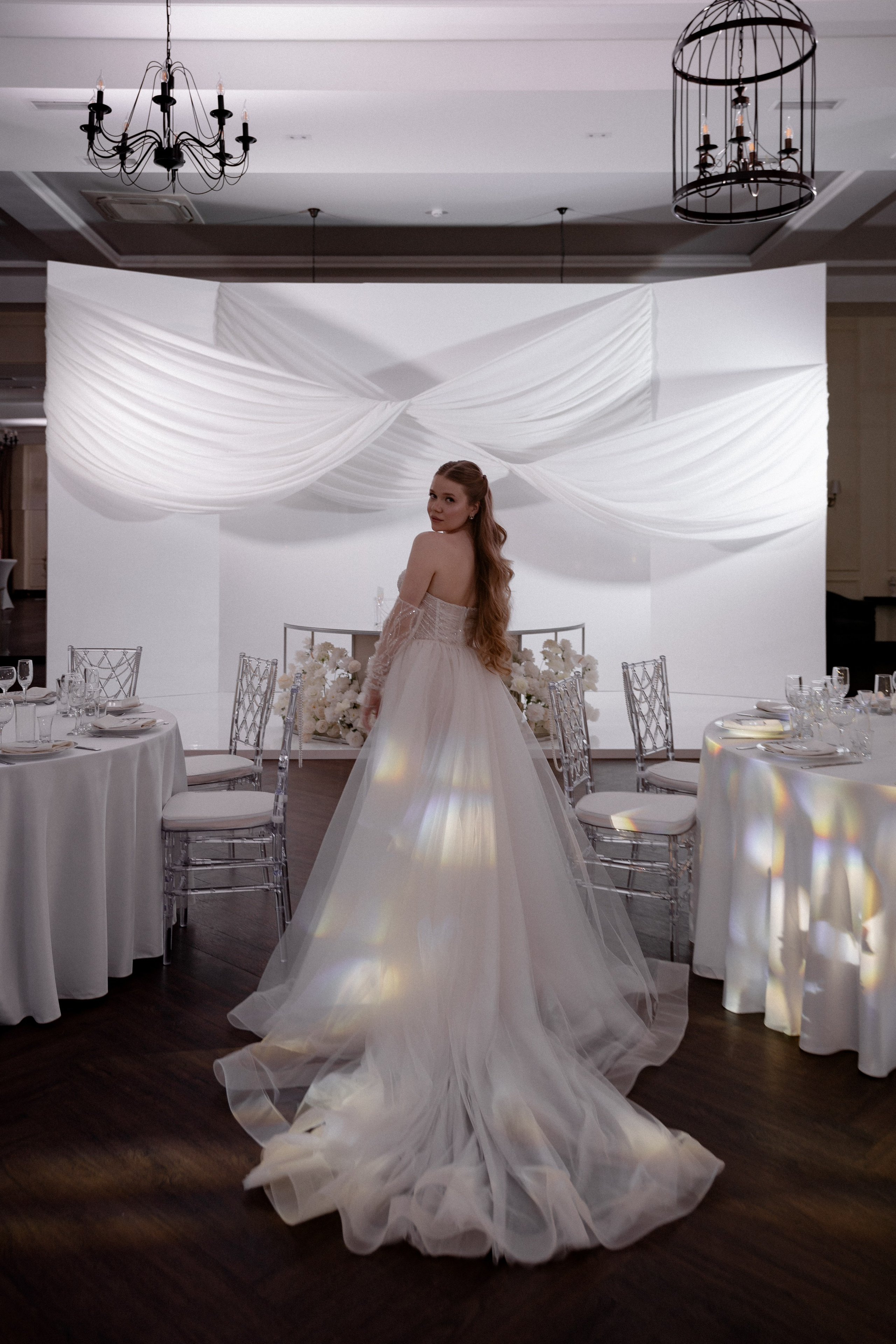 СВАДЕБНАЯ СЬЕМКА СБОРОВ В ОТЕЛЕ И ВЫЕЗД НА ЦЕРЕМОНИЮ (СНЯТО В СИБИРЕ В НИЖНЕВАРТОВСКЕ). Профессиональный фотограф, Санкт-Петербург — Виктория Богомолова