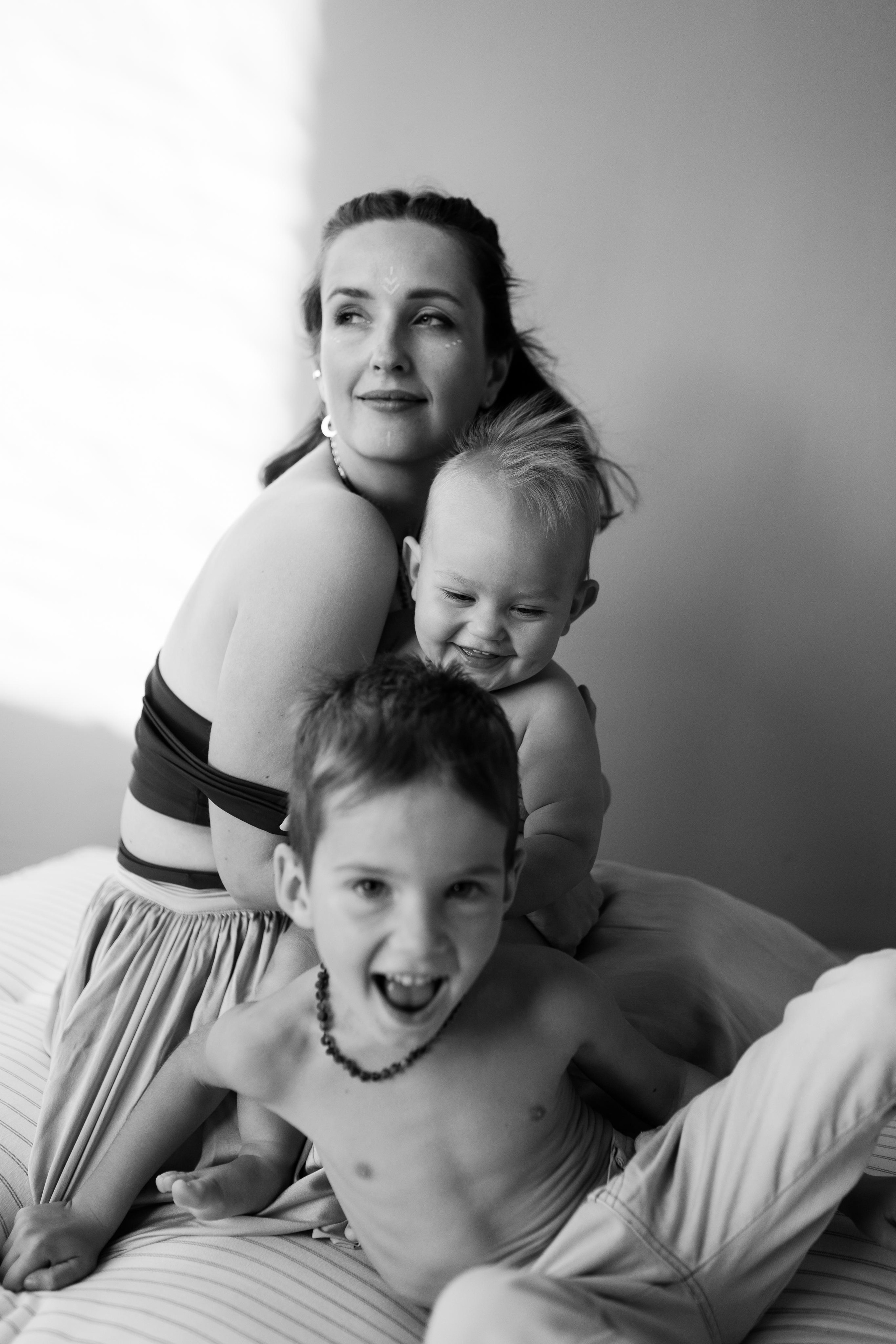 Мама Аня и дети, фотостудия Воздух, октябрь 21