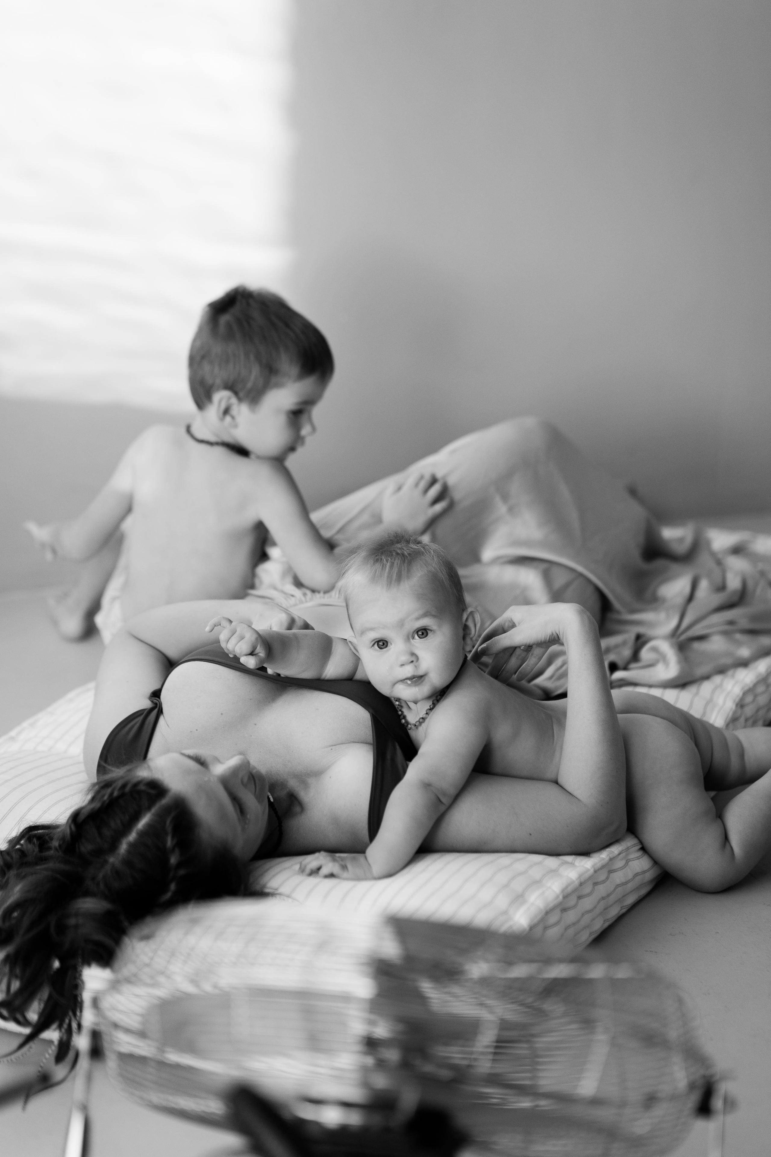 Мама Аня и дети, фотостудия Воздух, октябрь 21