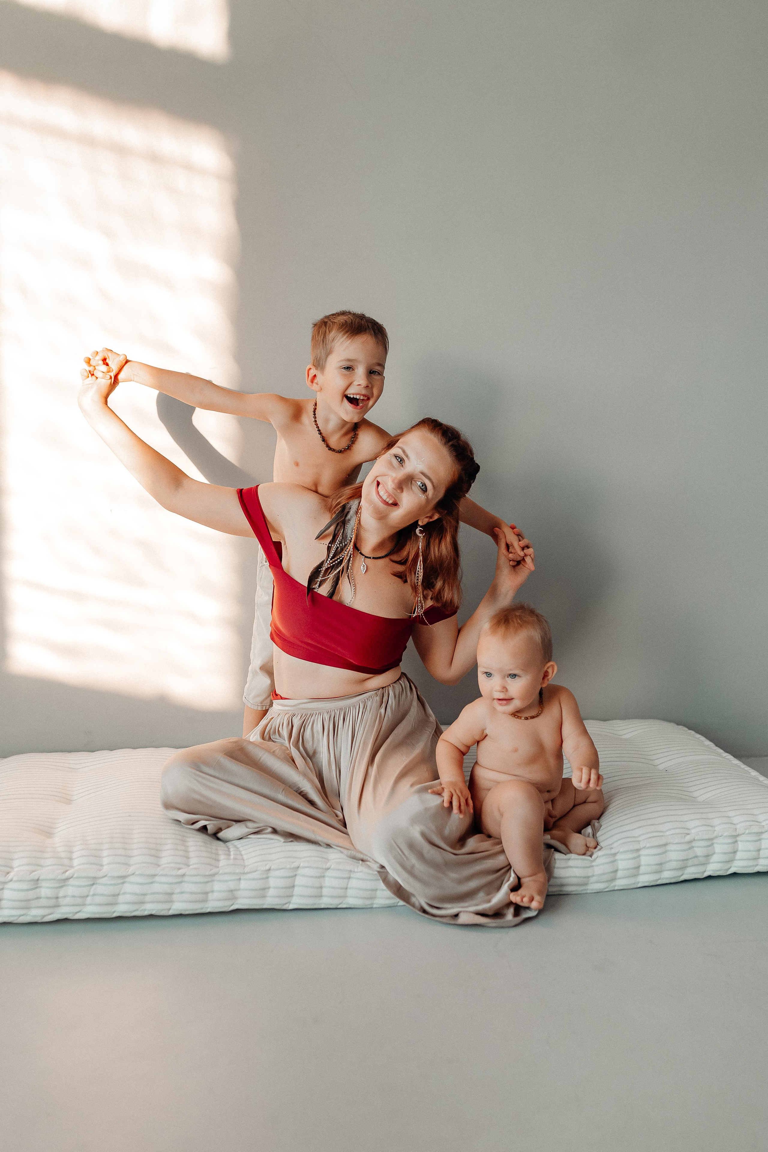 Мама Аня и дети, фотостудия Воздух, октябрь 21